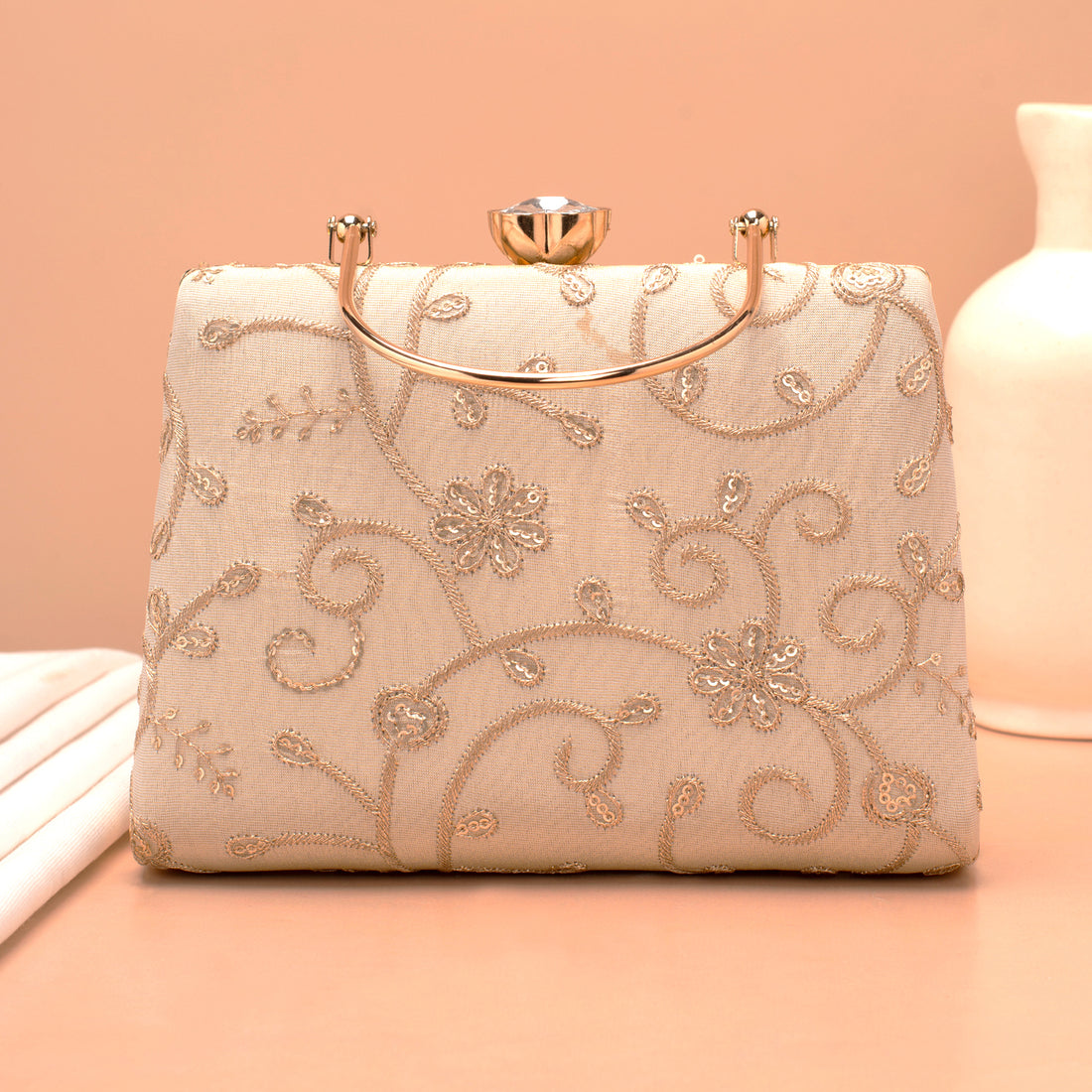 Artklim Cream Based Floral Embroidery Clutch