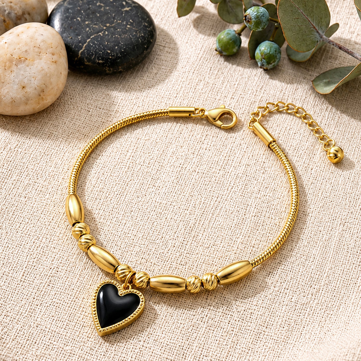 Artklim Midnight Heart Charm Gold Plated Anti-Tarnish Bracelet