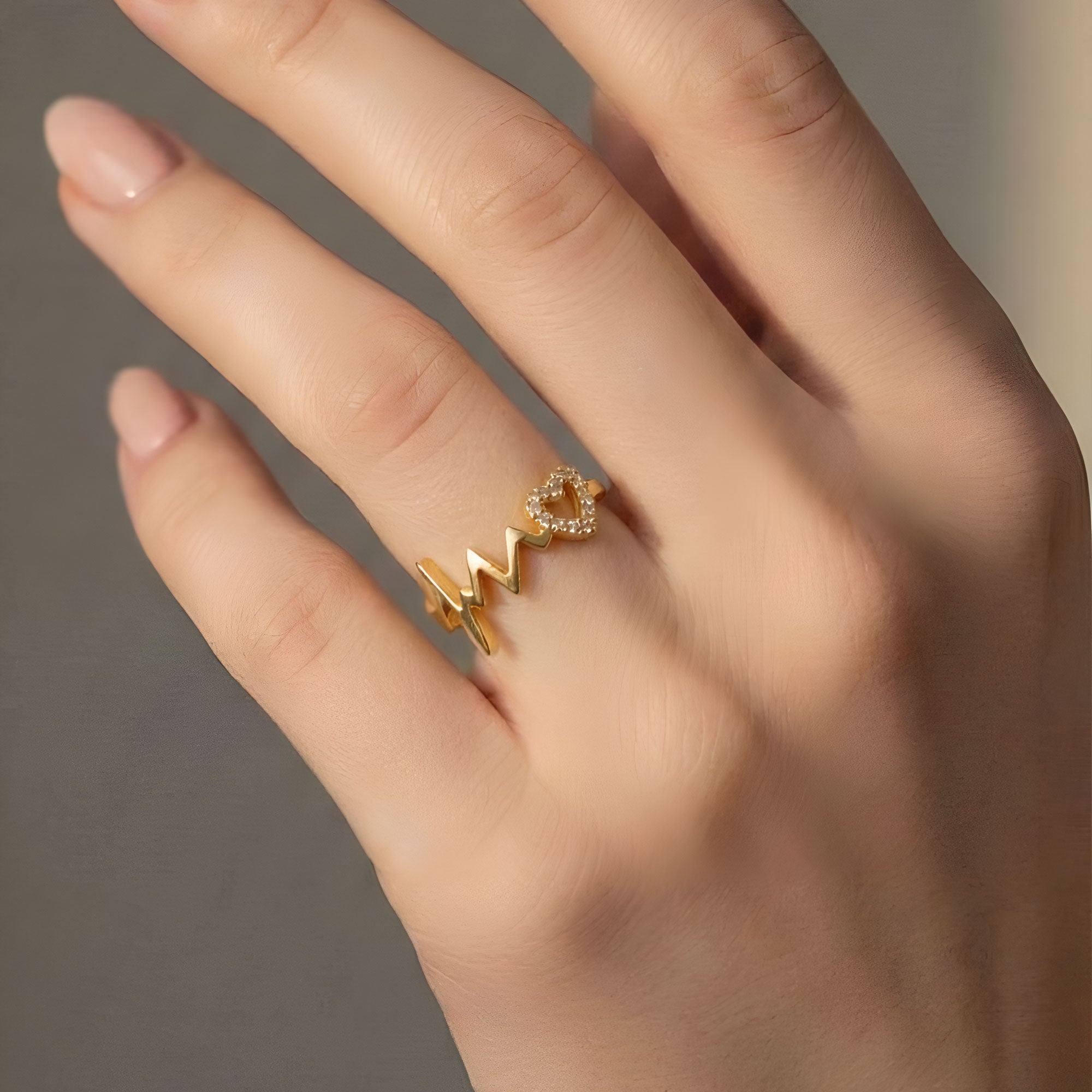 Artklim Gold-Plated Heart & Zigzag Design Anti-Tarnish Ring