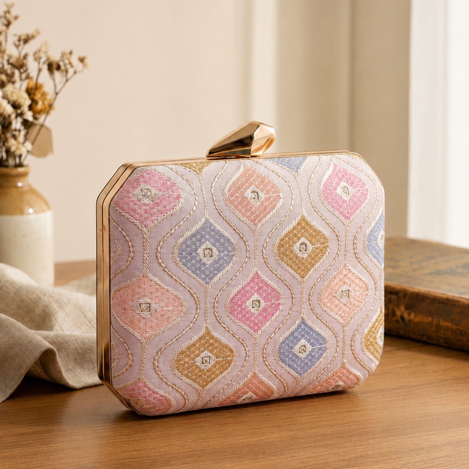 Artklim Light Pink Geometric Pattern Embroidery Clutch