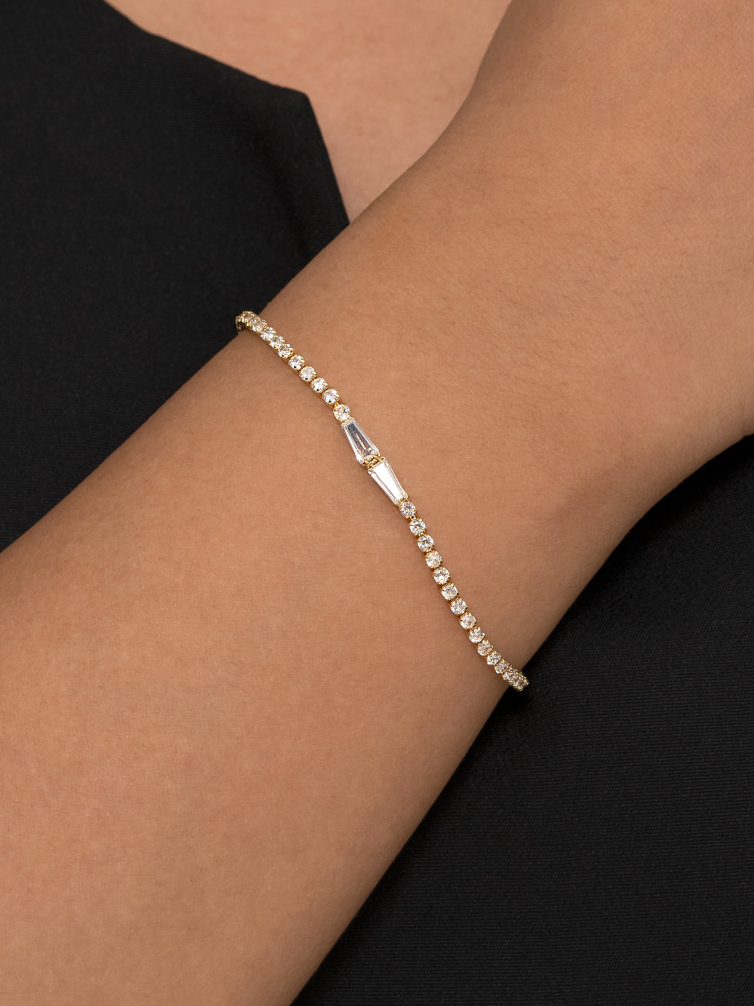 Artklim Gold Plated Anti Tarnish Radiant Prism Diamond-Cut Bracelet