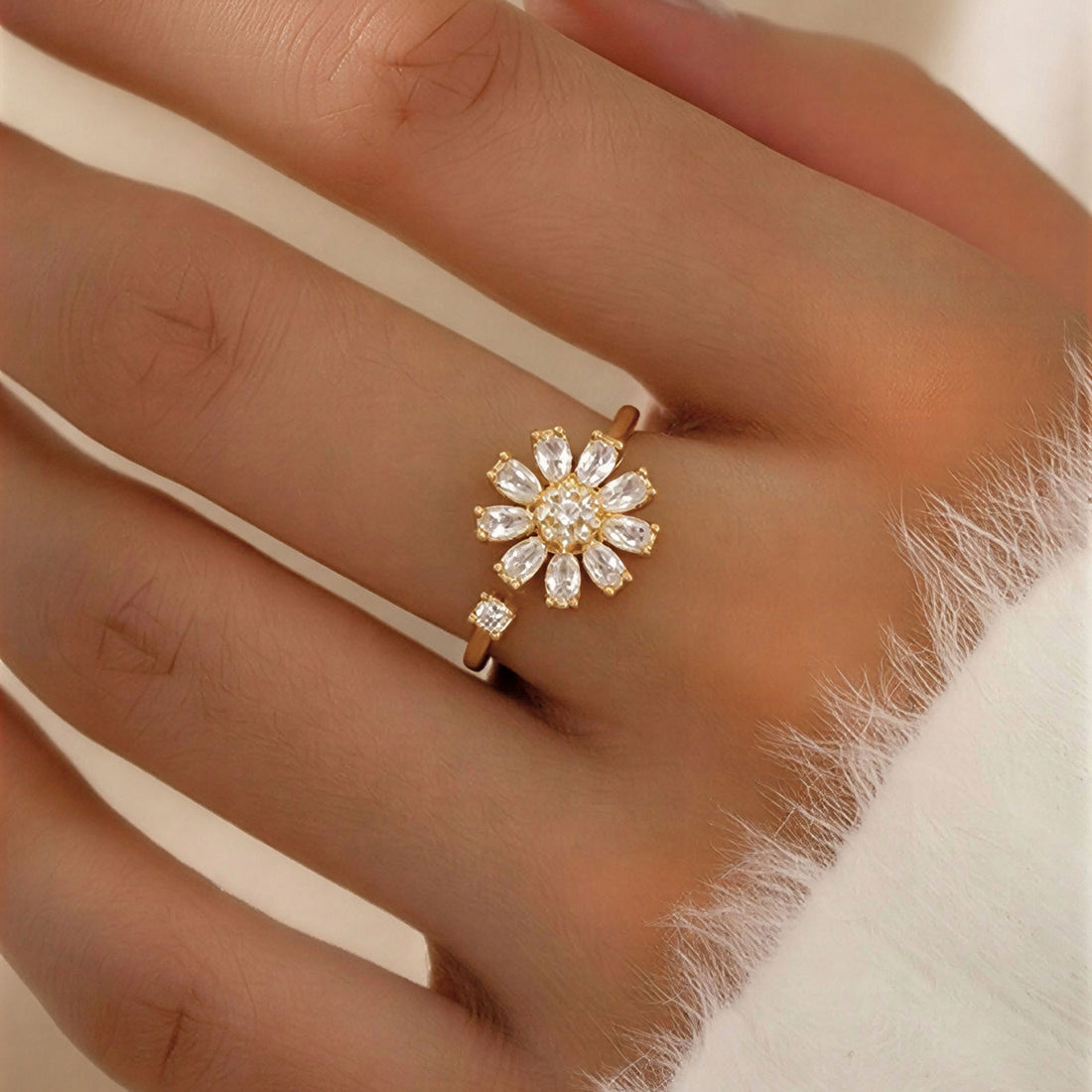 Artklim Gold-Plated Spinner Flower Crystal  Anti-Tarnish Ring