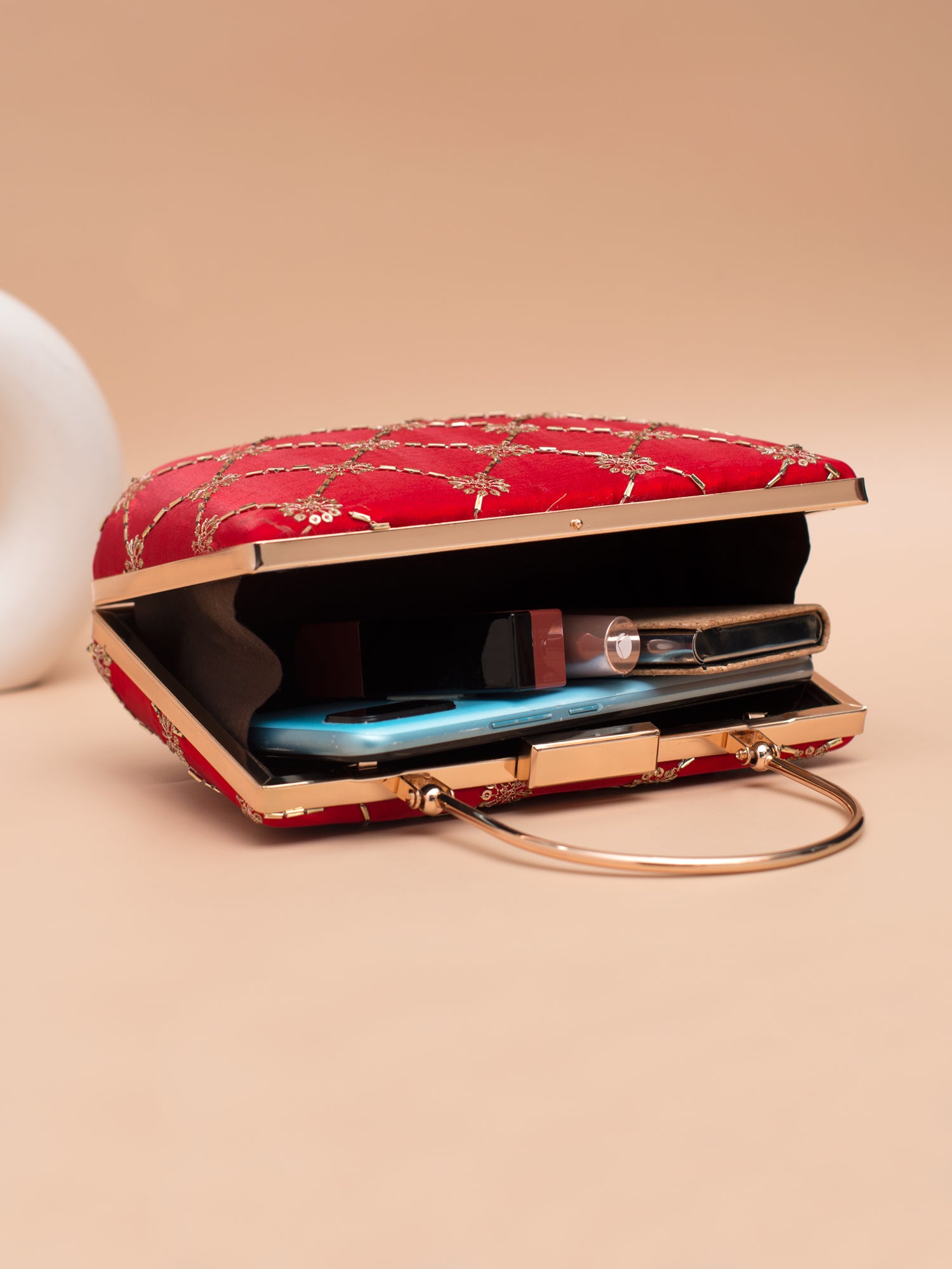 Artklim Red Royale Clutch