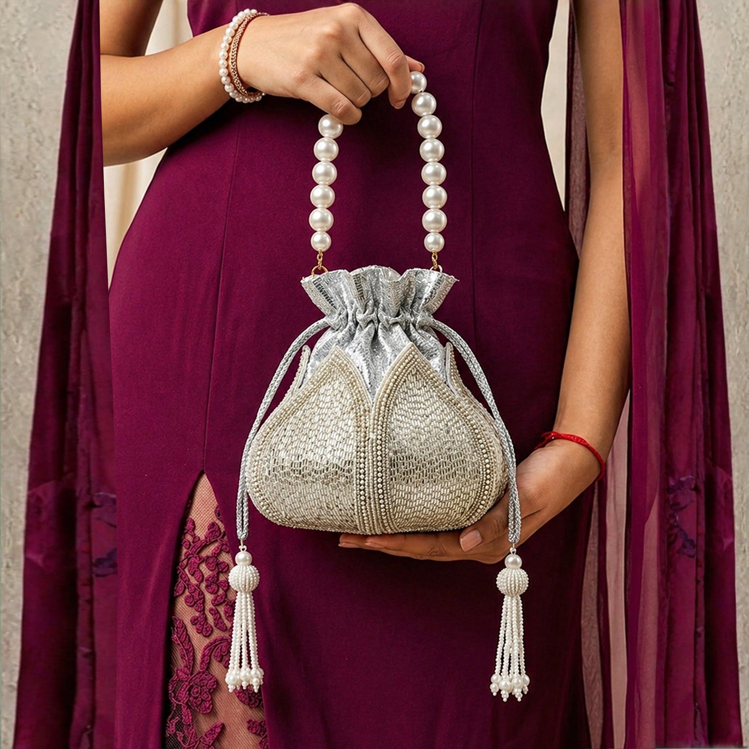 Artklim Royal Silver Pearl Potli