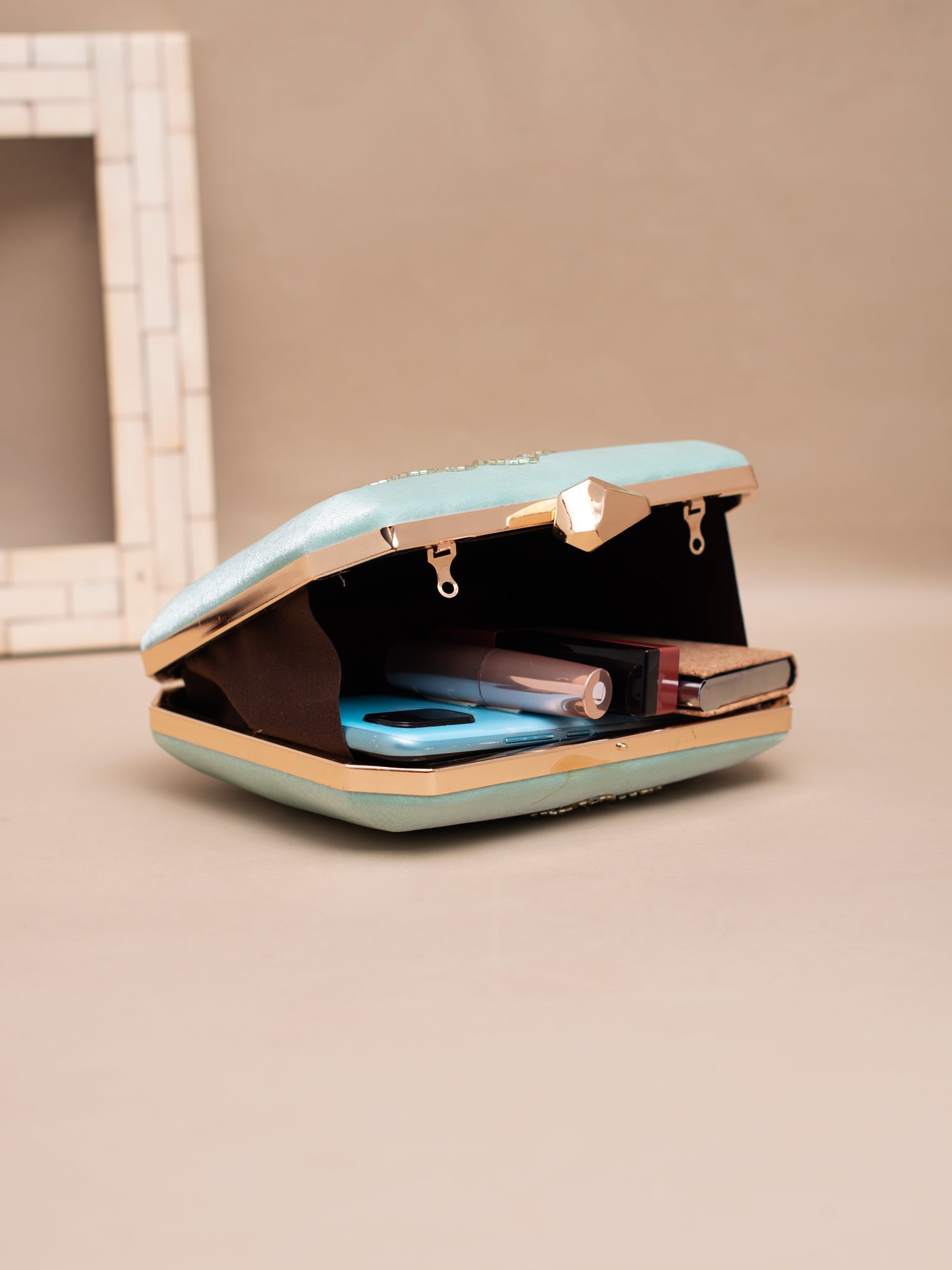 Artklim Aqua Bloom Elegance Clutch