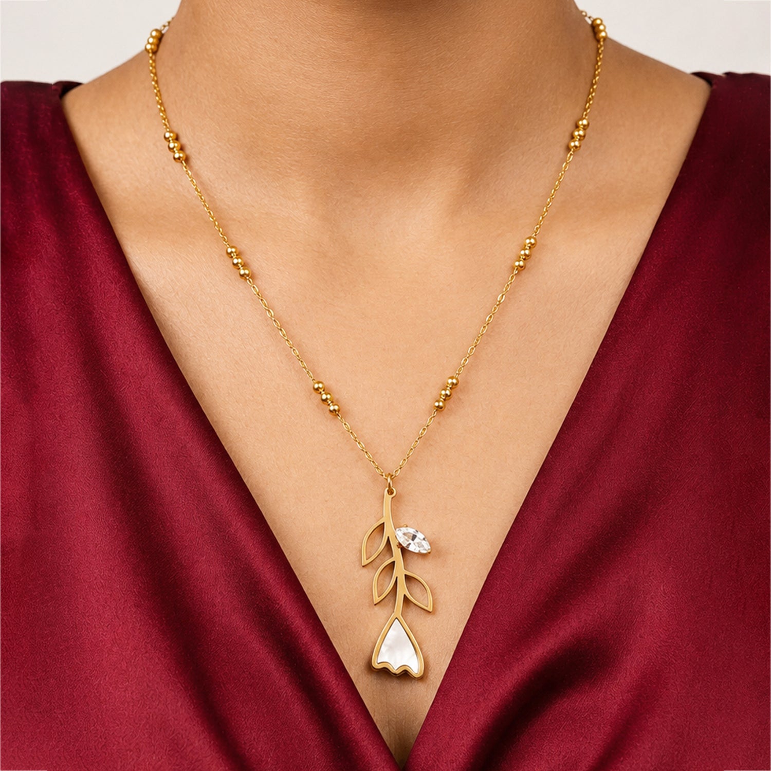 Artklim Crystal Leaf Floral Pendant Gold Beaded Anti-Tarnish Necklace