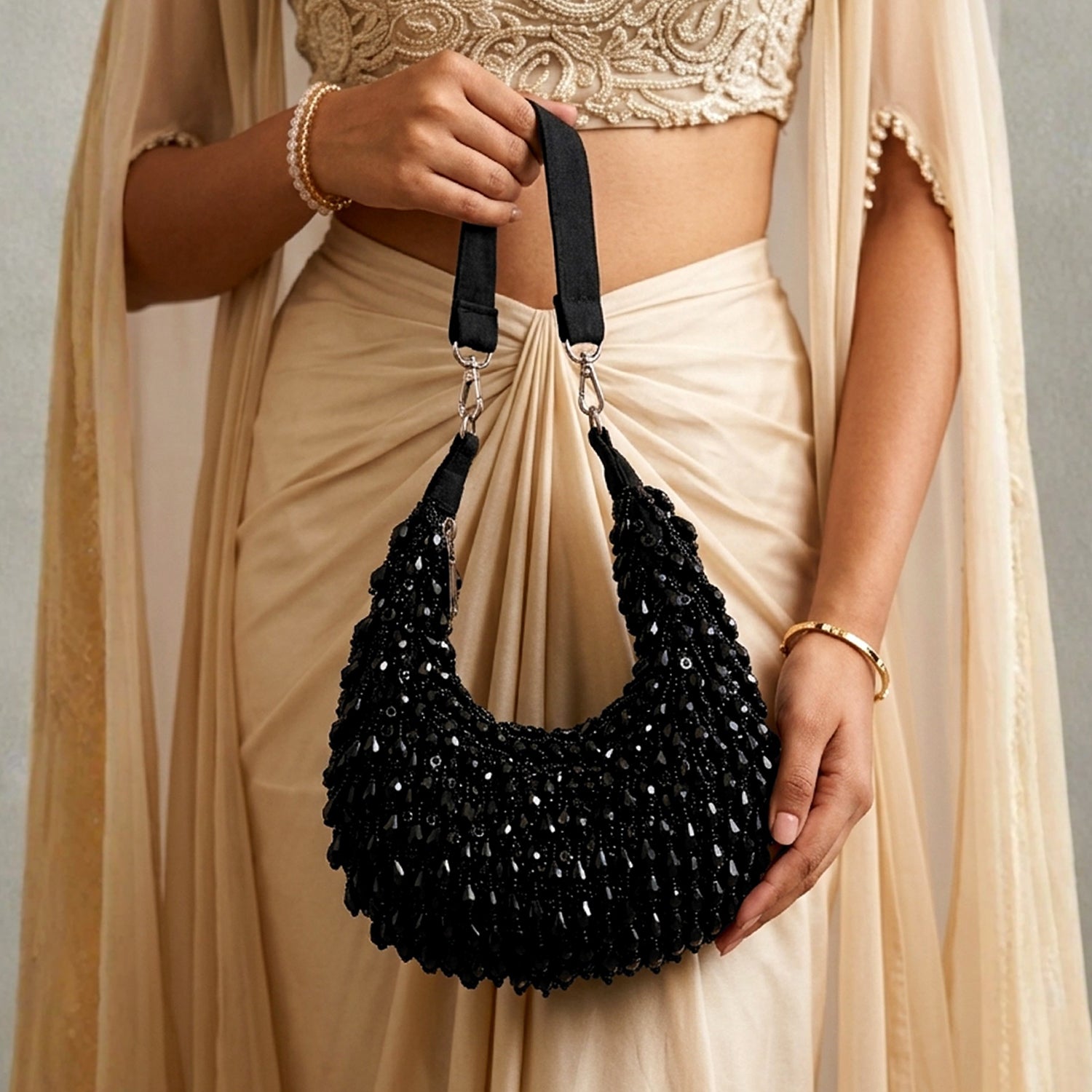 Artklim Midnight Glam Black Elegant Embroidery Clutch