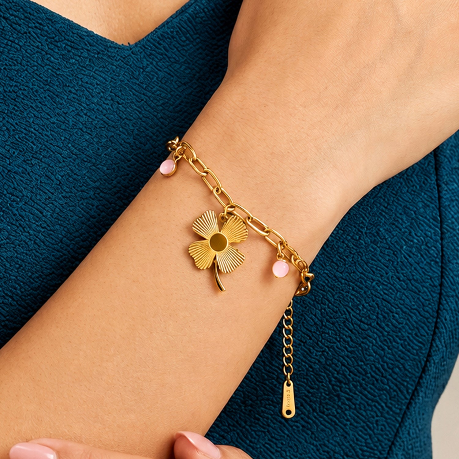 Artklim Lucky Clover Charm Gold Chain Anti-Tarnish Bracelet
