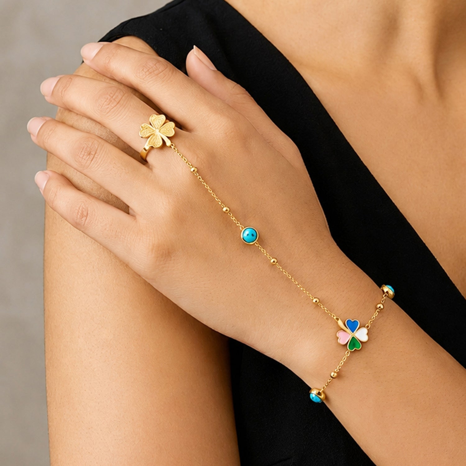 Artklim Pastel Clover Charm Anti-Tarnish Ring Bracelet