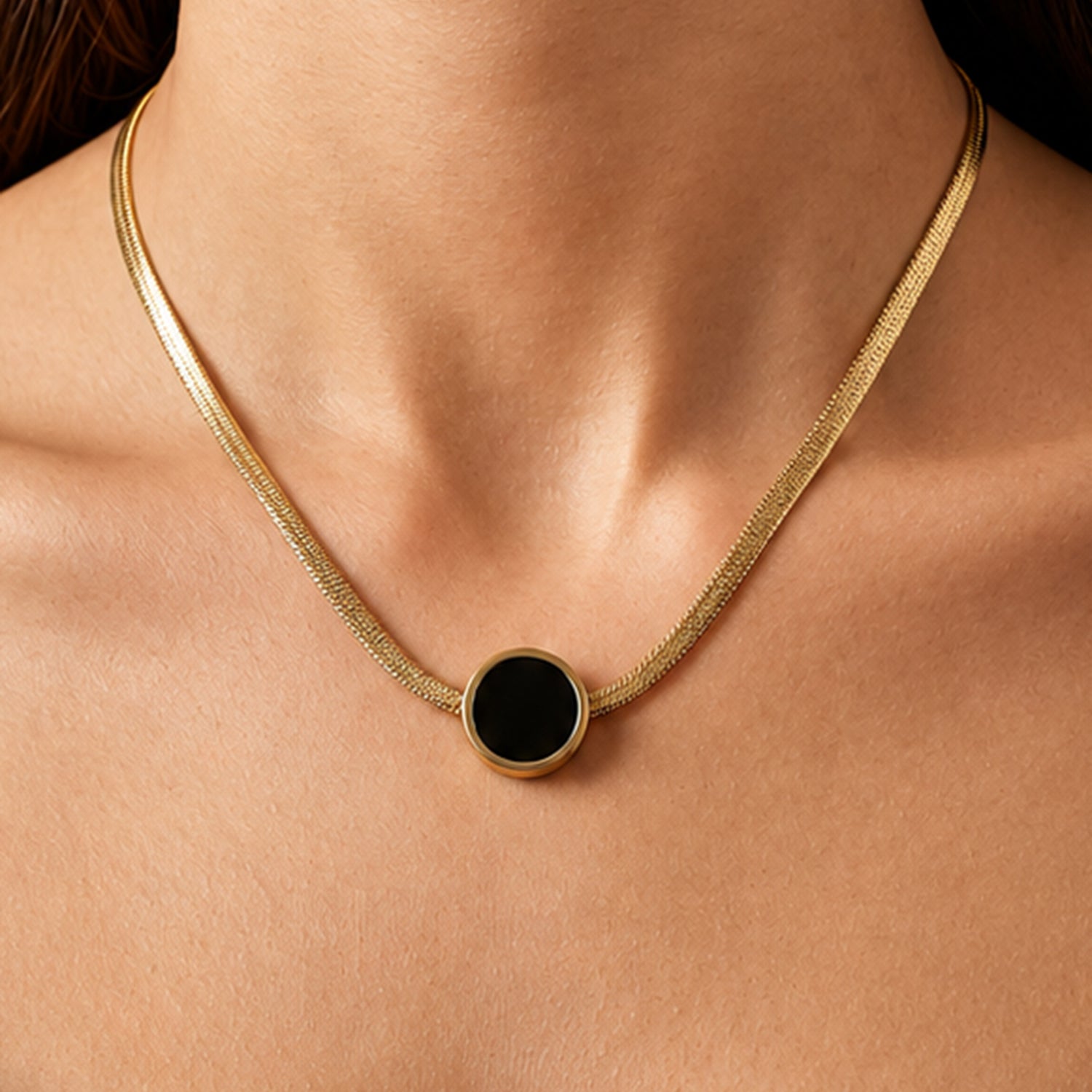 Artklim Black Stone Gold Chain  Anti-tarnish Necklace