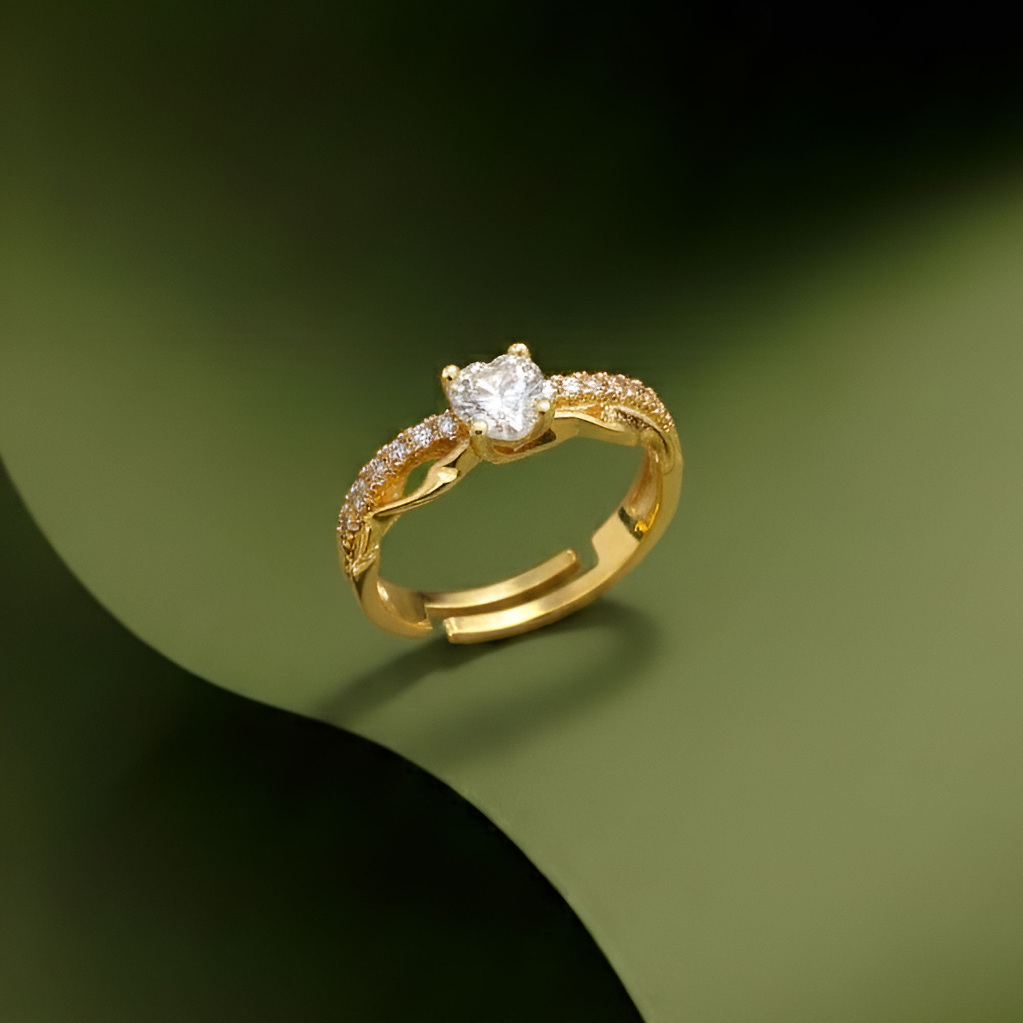 Artklim Gold-Plated Solitaire Twist Design Anti-Tarnish Ring