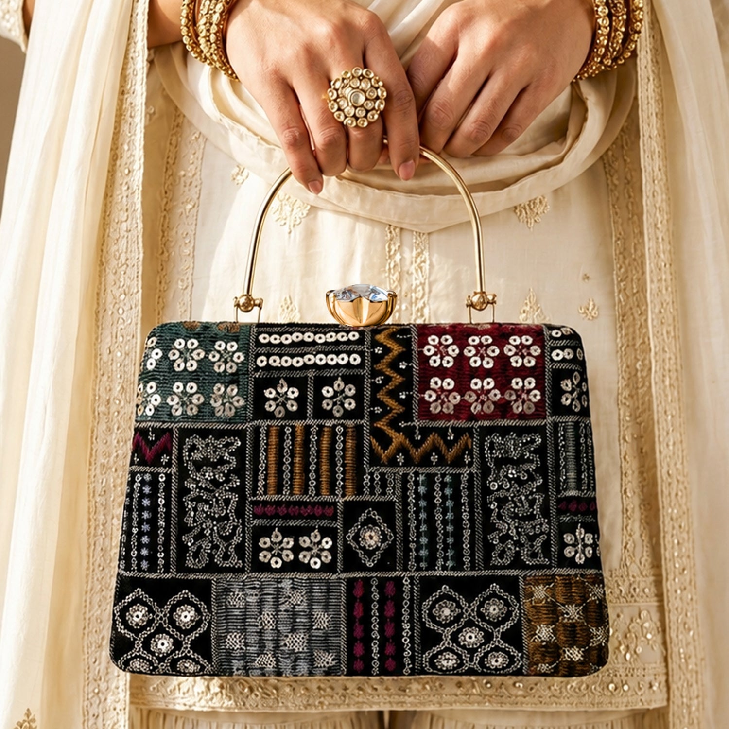 Artklim Black Vintage Patchwork Designer Embroidery Clutch