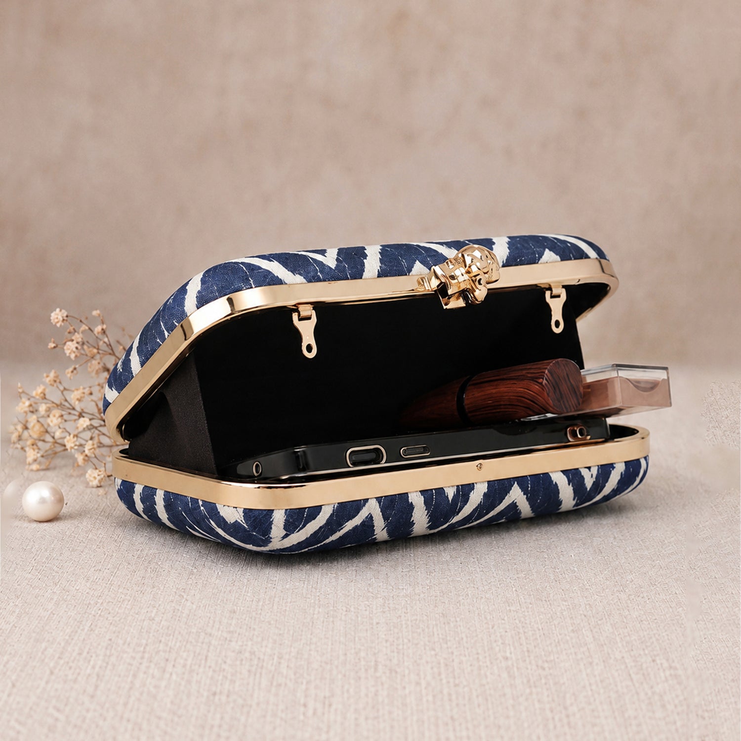 Artklim Elegant Navy Patterned Party Clutch