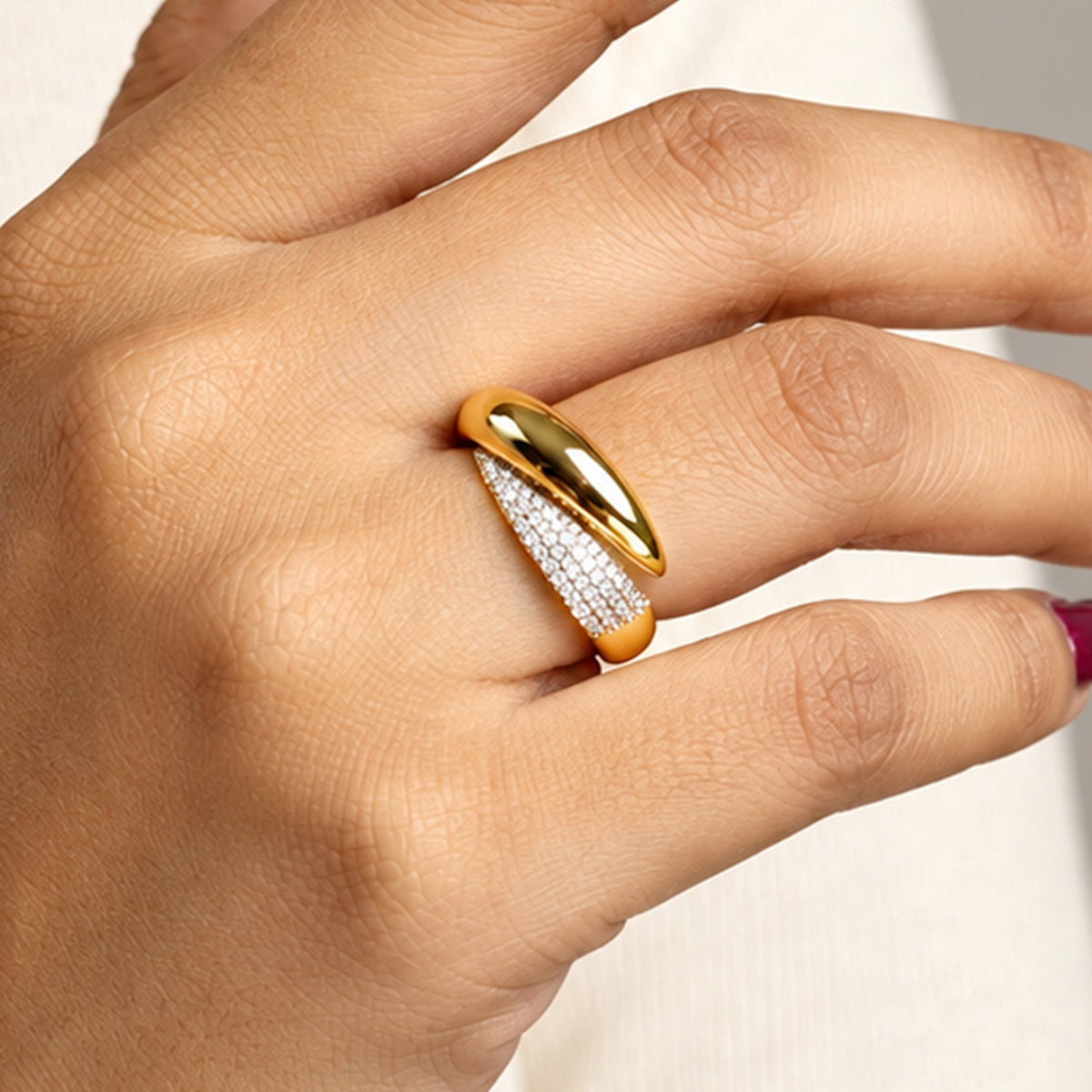 Artklim Modern Open Band Gold-Tone Anti-Tarnish Ring