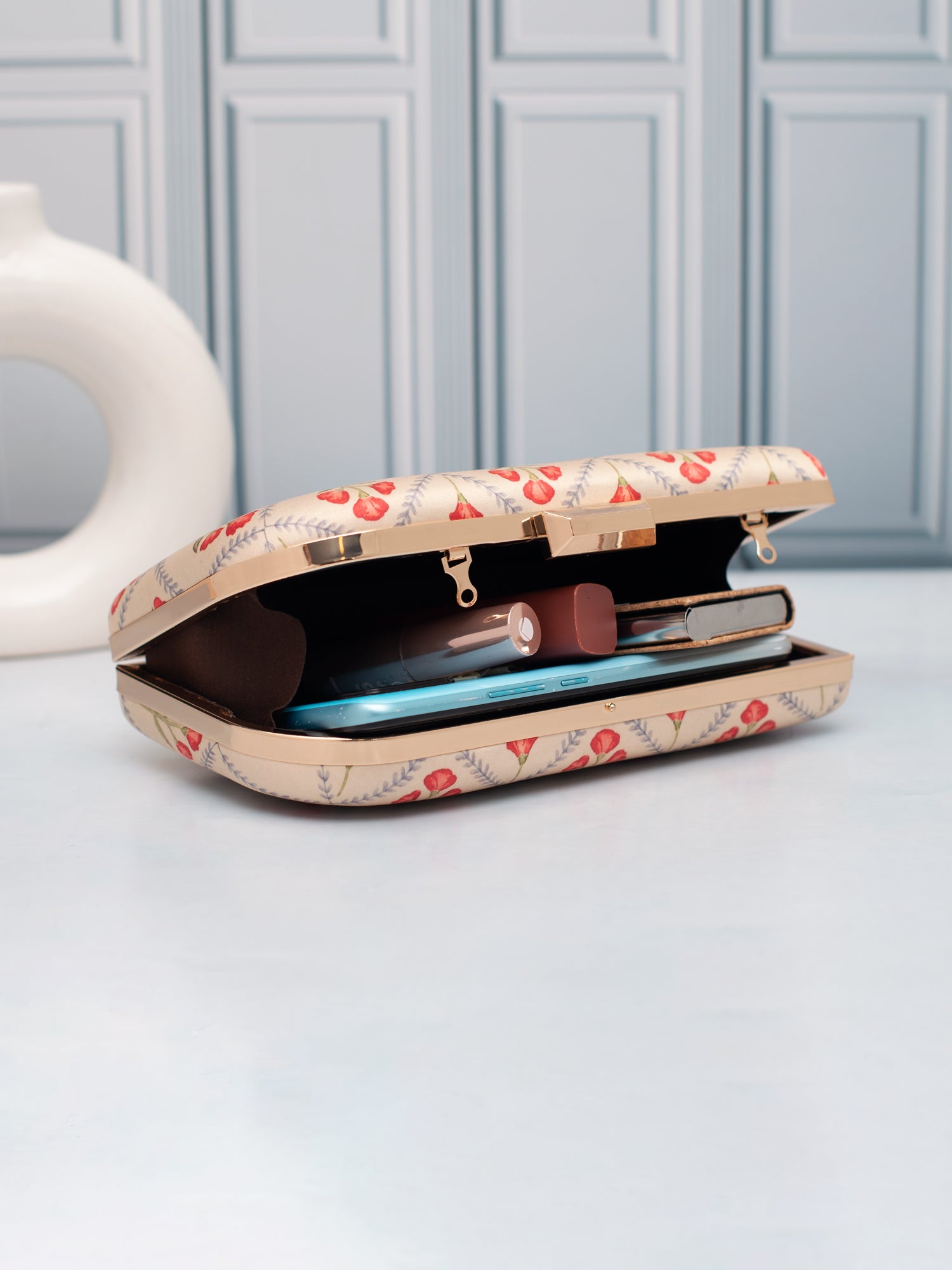 Artklim Retro Bloom Printed Clutch