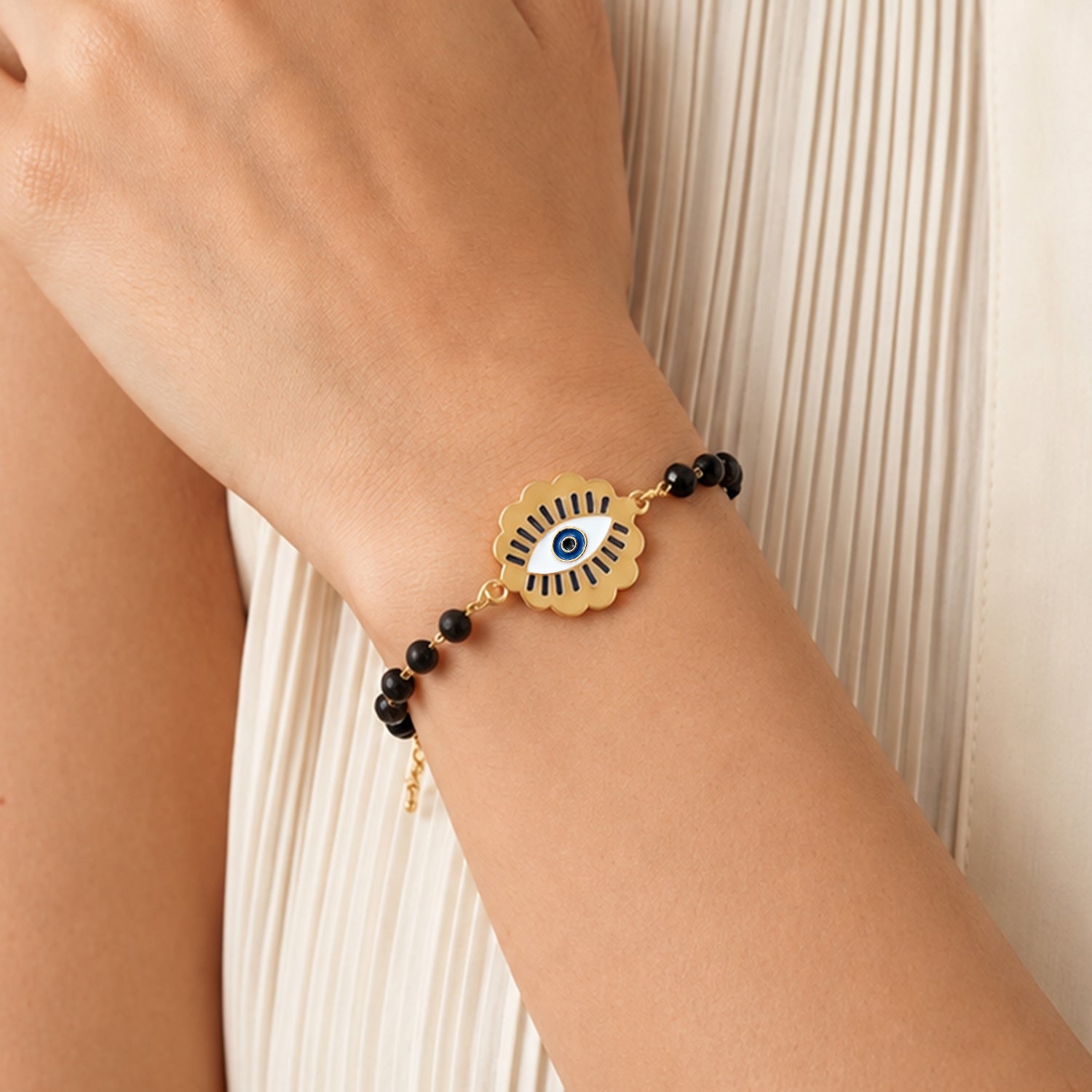 Artklim Black Beaded Floral Evil Eye Gold Bracelet Anti-Tarnish Bracelet