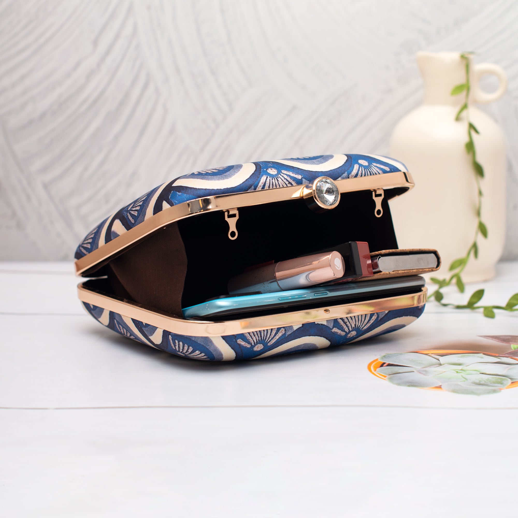 Artklim Blue Indigo waves Printed Clutch