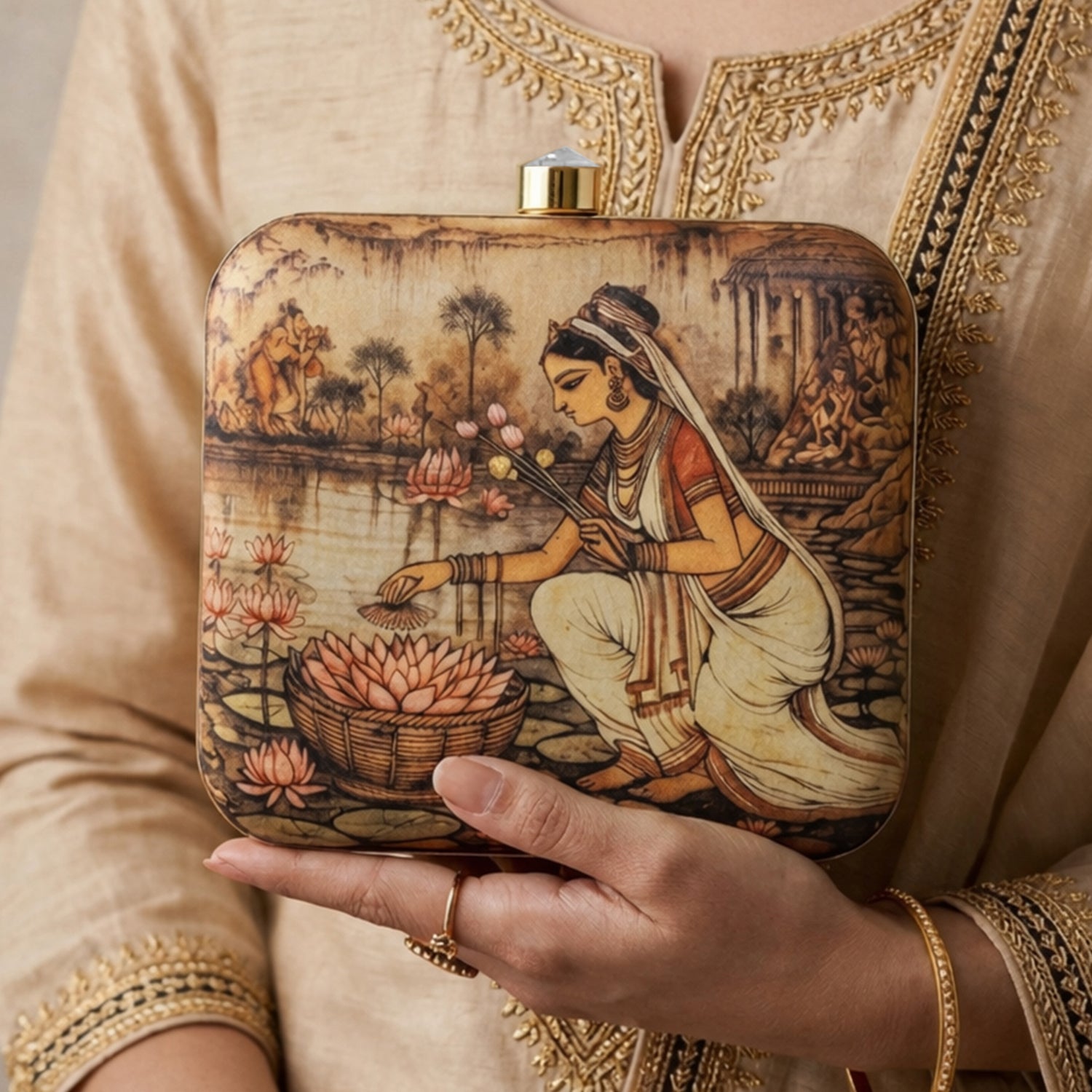 Artklim Vintage Lotus Serenity Printed Clutch