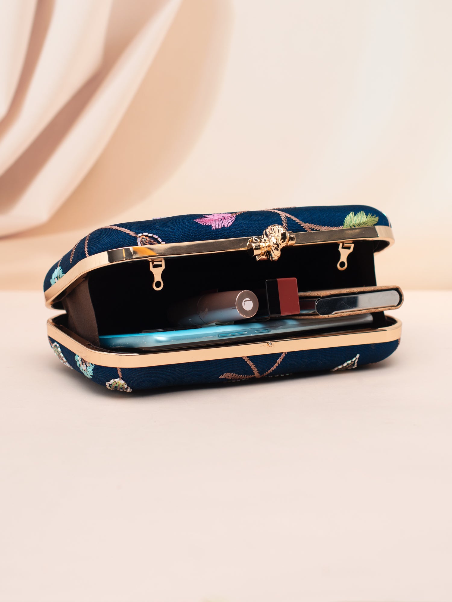 Artklim Midnight Bloom Clutch