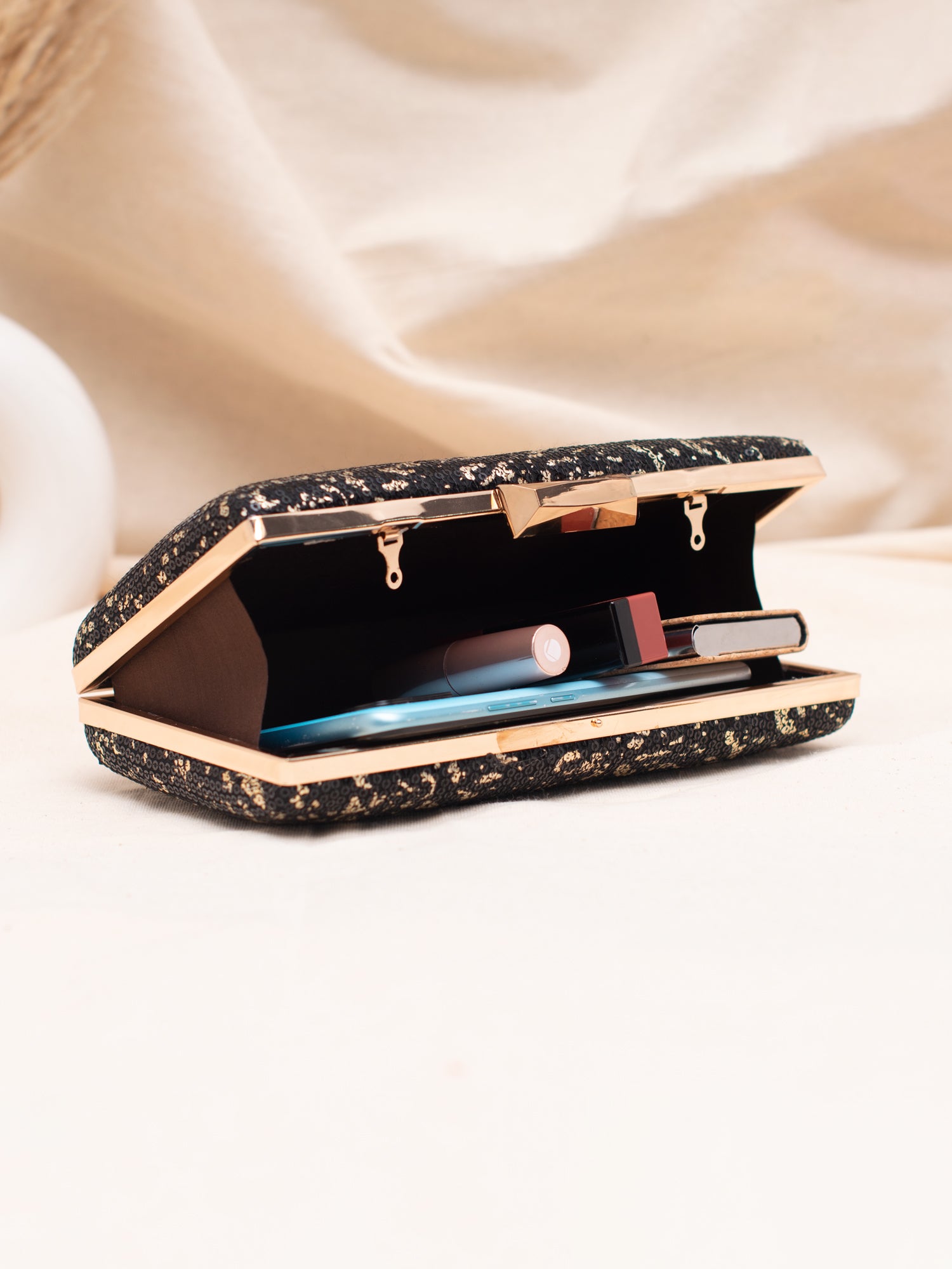 Artklim Stardust Black Sequin Clutch