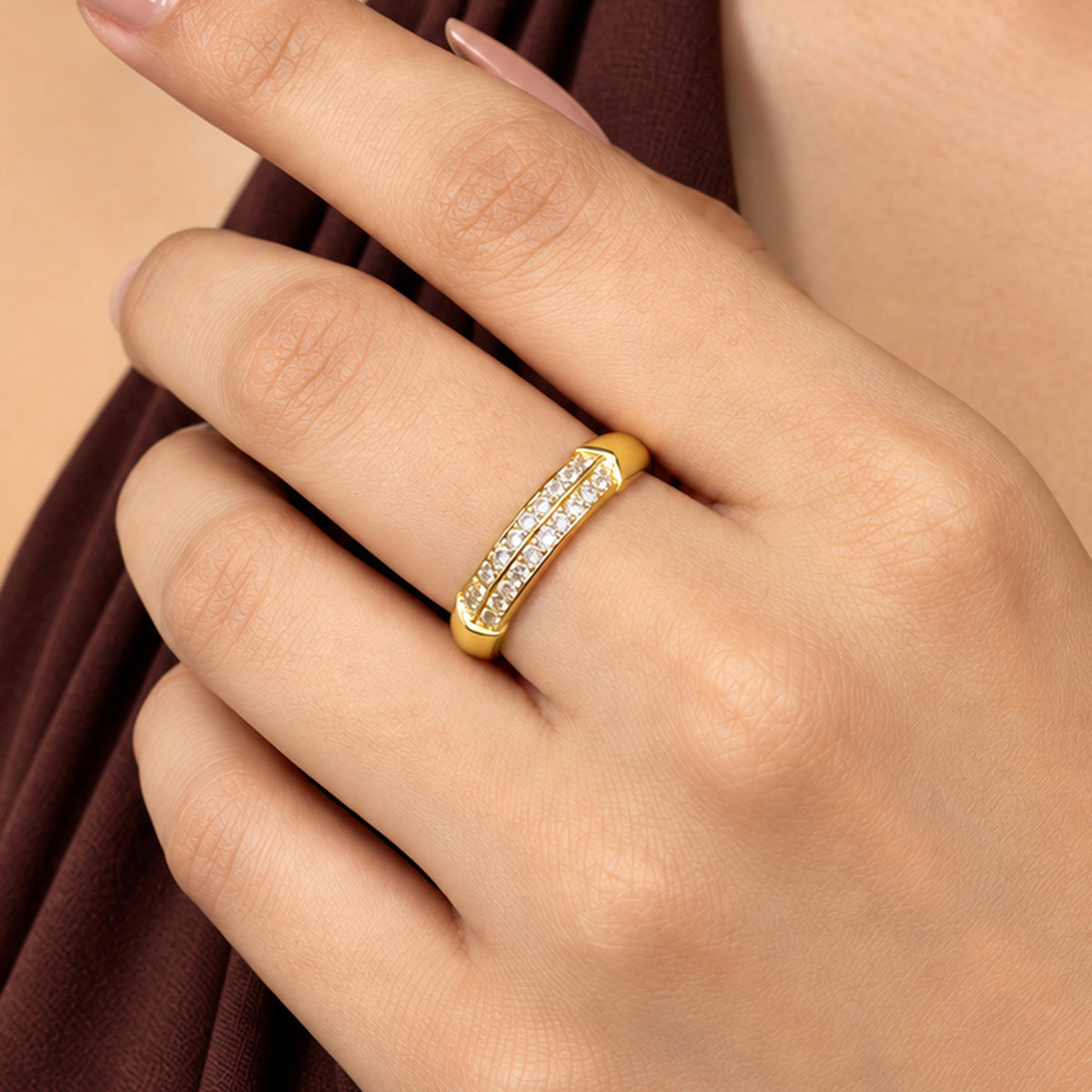 Artklim Minimal Crystal Band Gold-Tone Anti-Tarnish Ring