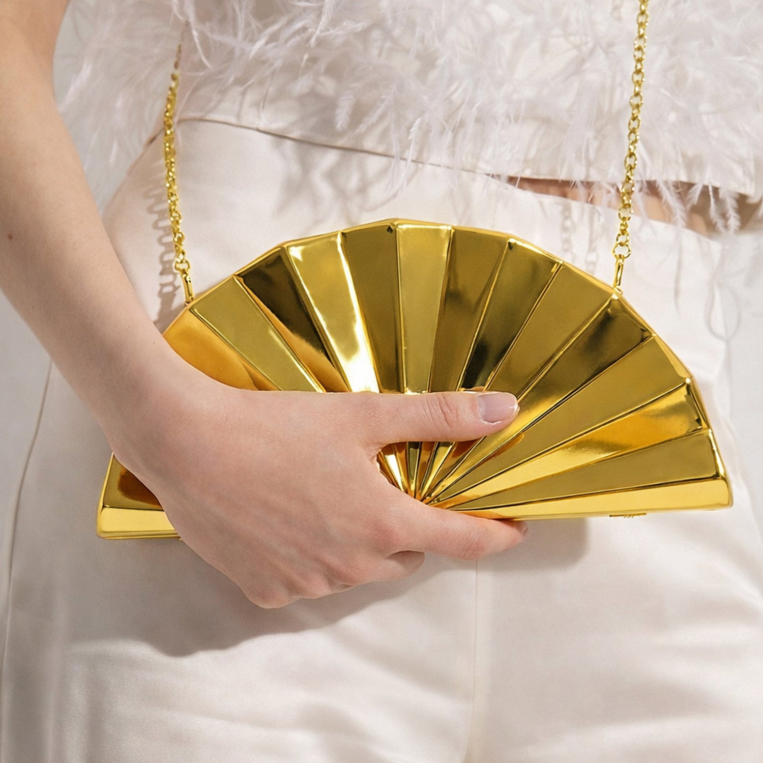 Artklim Elegant Golden Fan-Shaped Acrylic Clutch