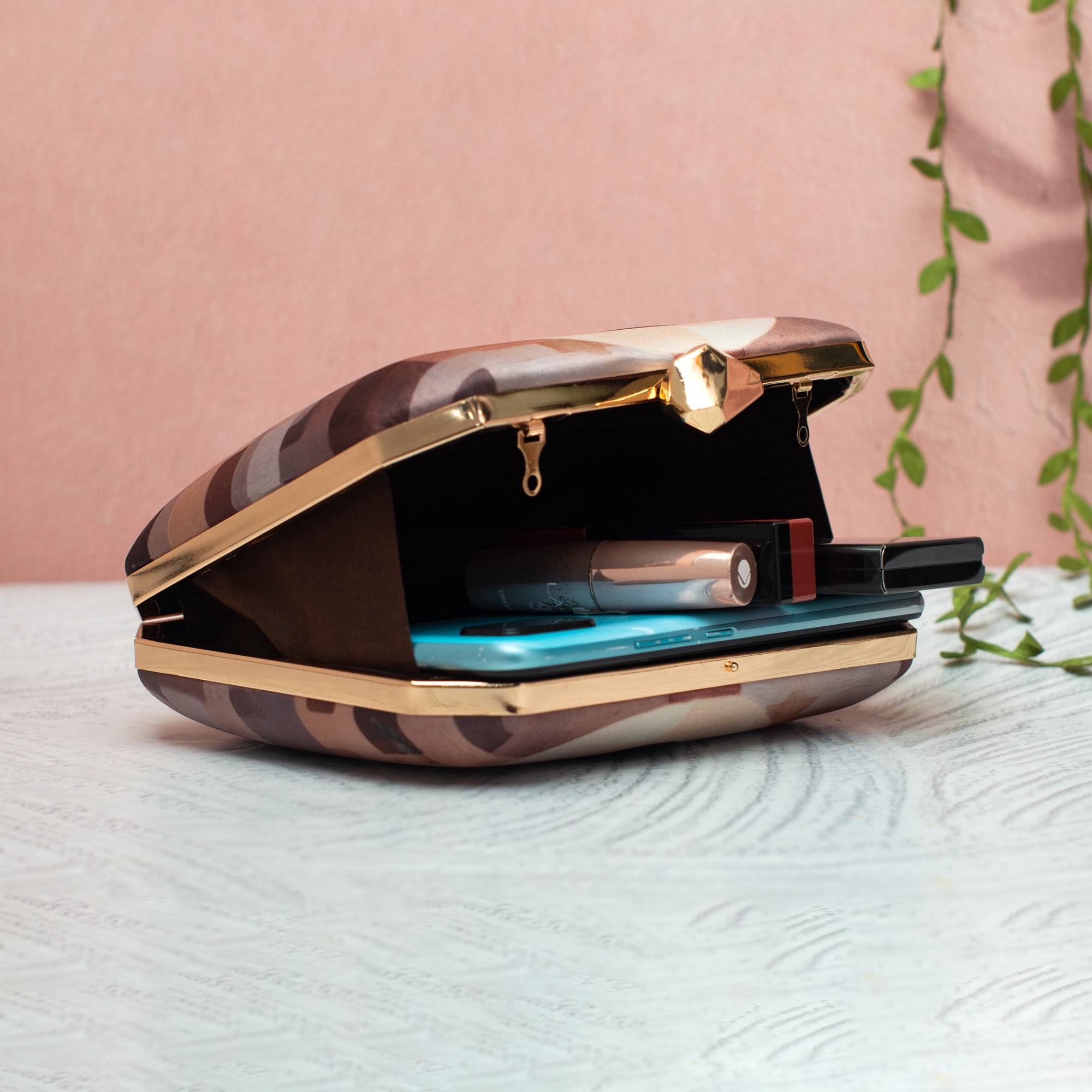 Artklim Women Embrace Abstract Printed Clutch
