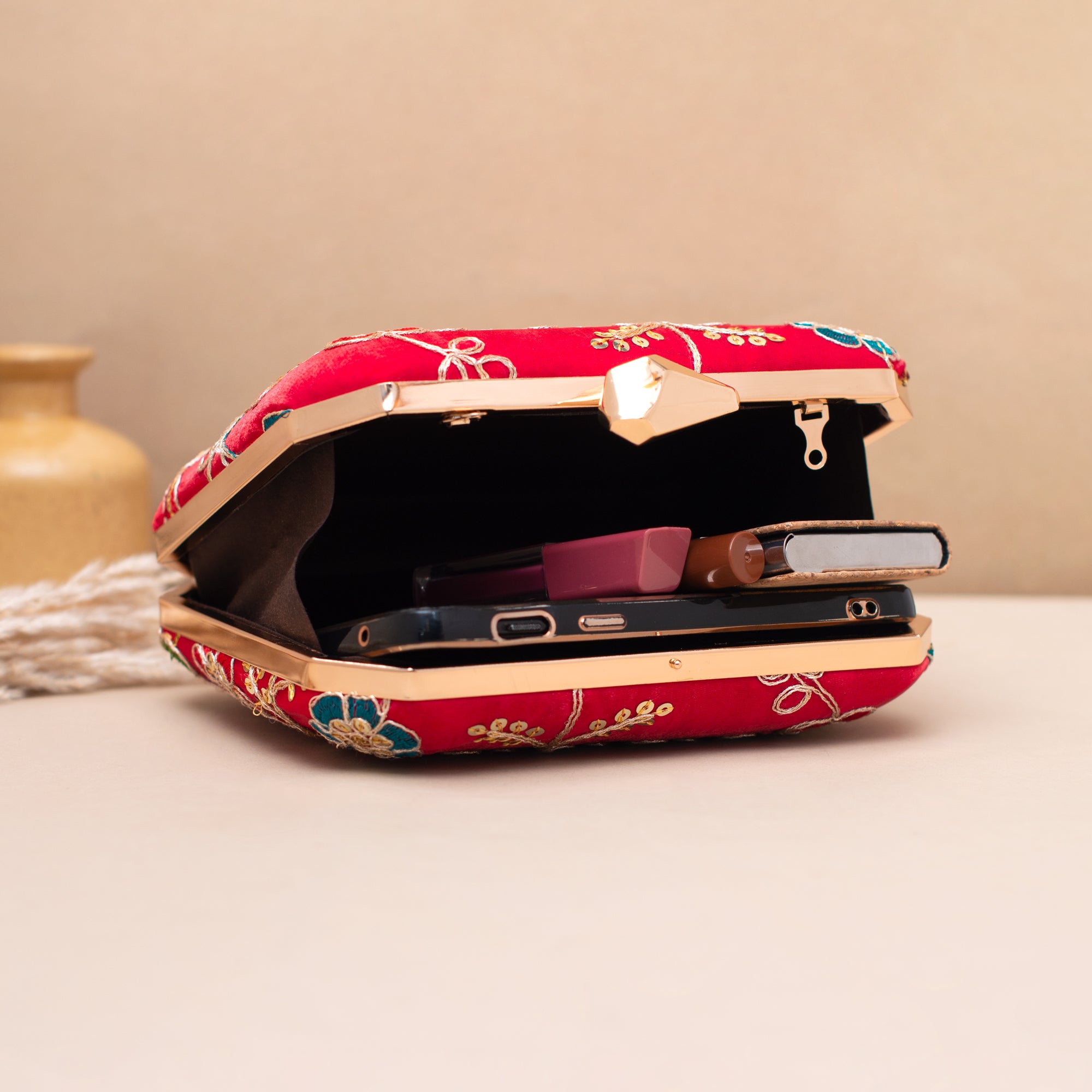 Artklim Elegant Gold Thread Floral Embroidered Clutch