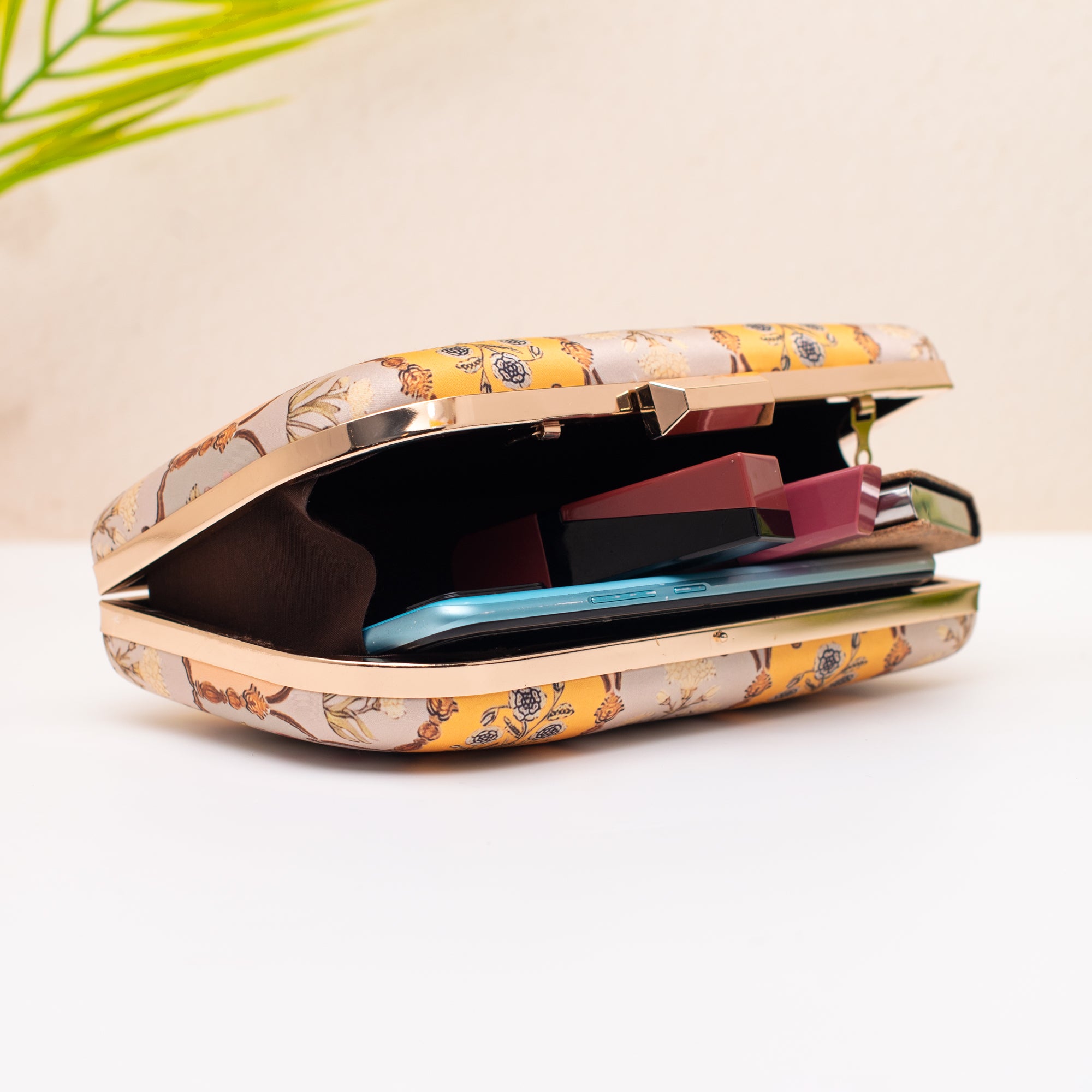 Artklim Golden Haveli Printed Clutch