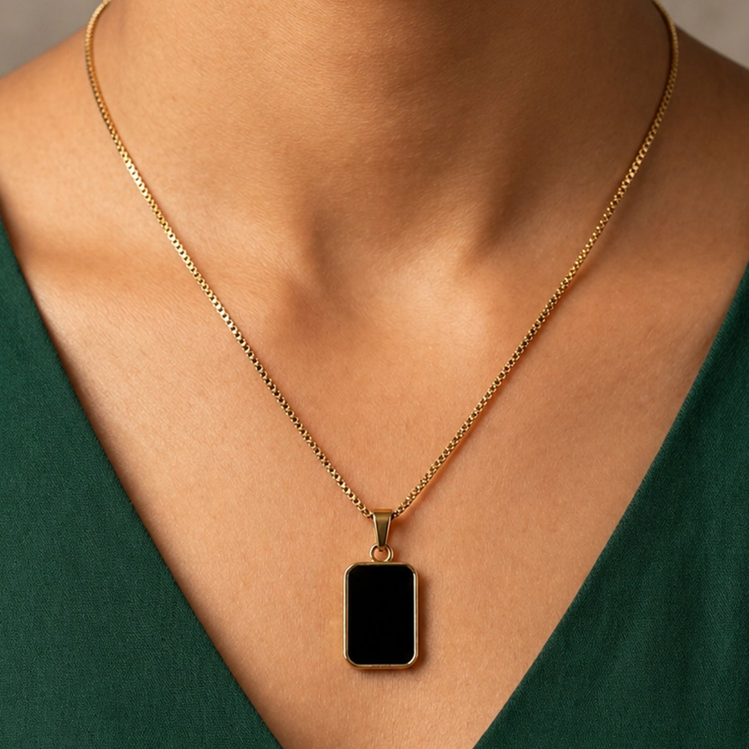 Artklim Black Onyx Rectangle Gold Anti-Tarnish Pendant Necklace
