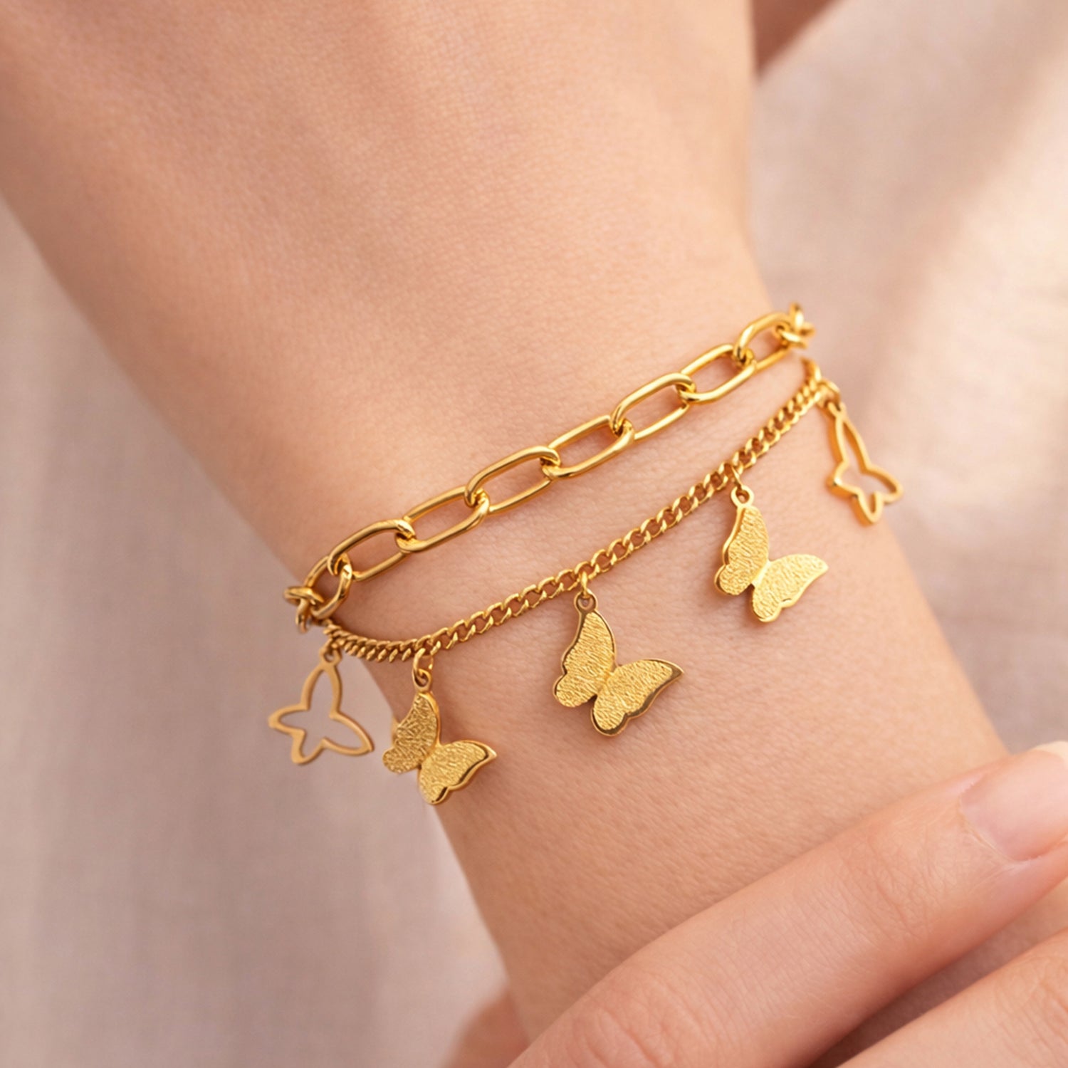 Artklim Golden Butterfly Charm Anti-Tarnish Bracelet