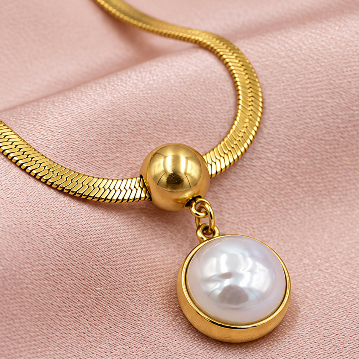 Artklim Pearl Drop Gold Pendant Anti-Tarnish Pendant Necklace