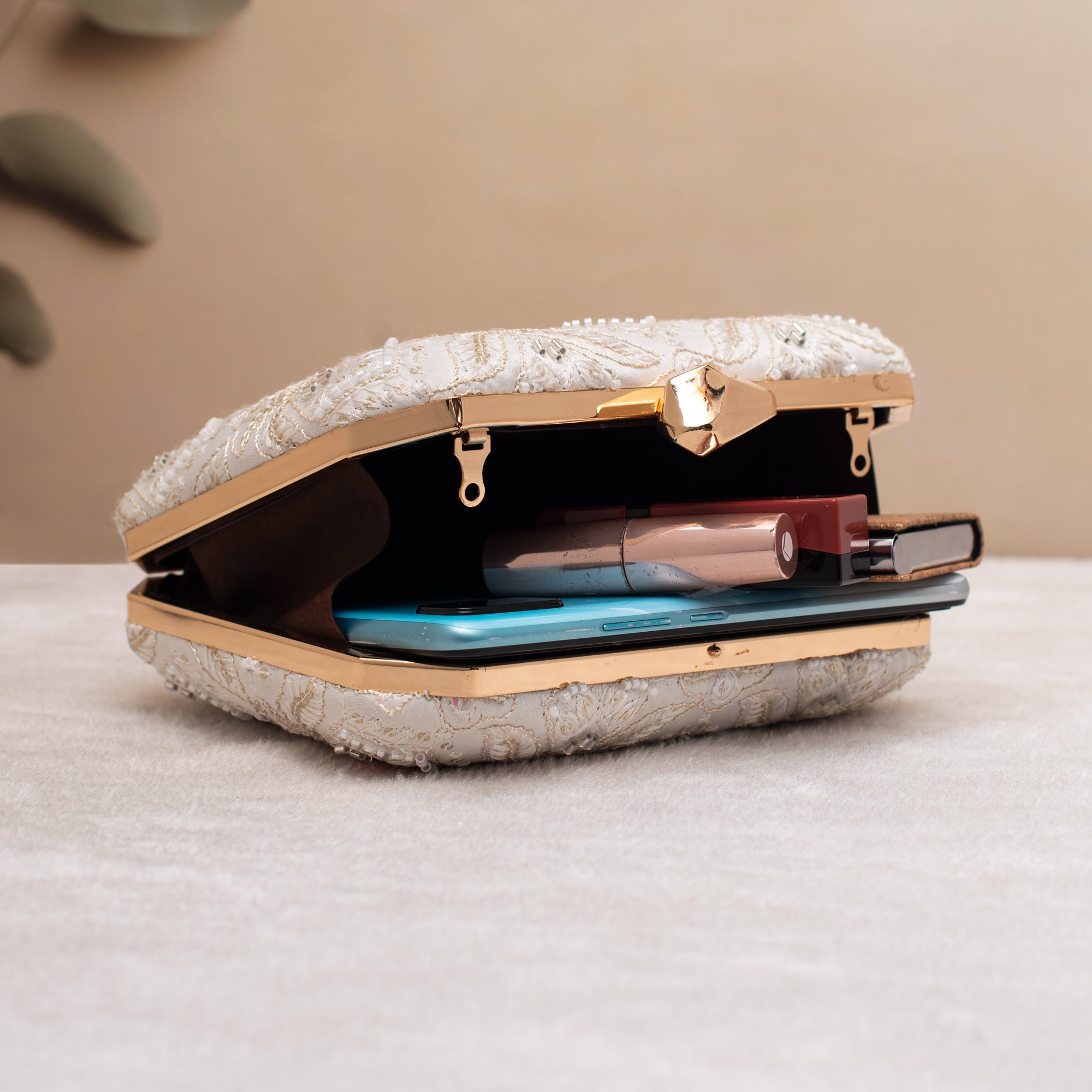 Artklim Mosaic Embroidery Clutch