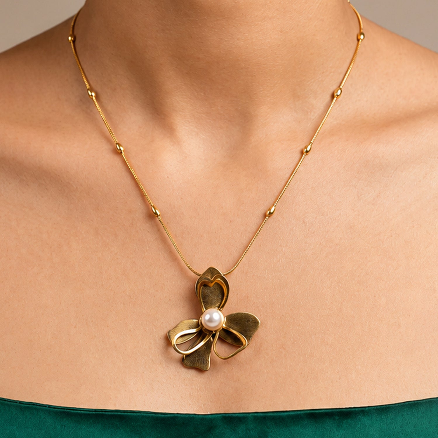 Artklim Pearl Bow Heart Charm Anti-Tarnish Pendant Necklace