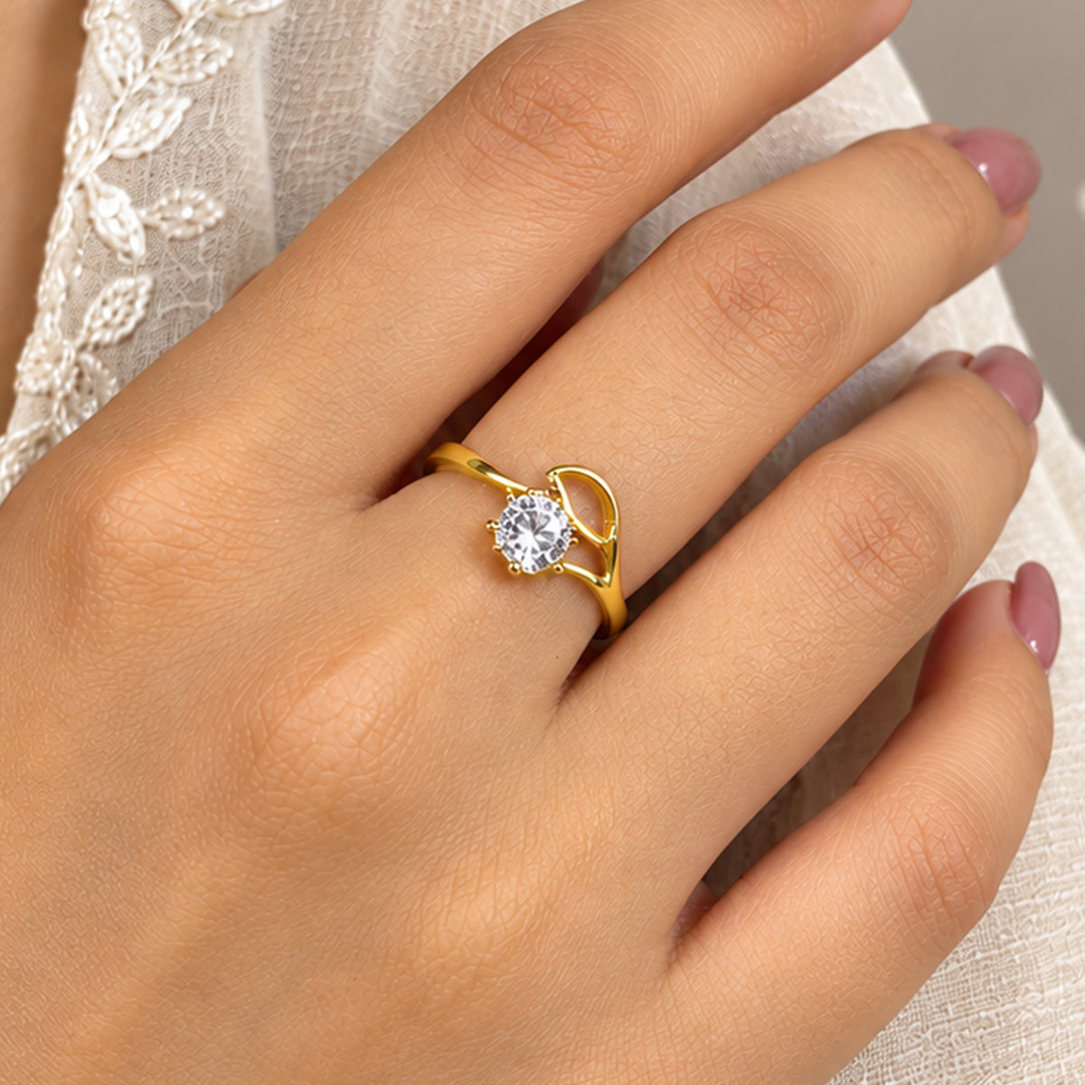 Artklim Elegant Blue Crystal Gold-Tone Anti-Tarnish Ring