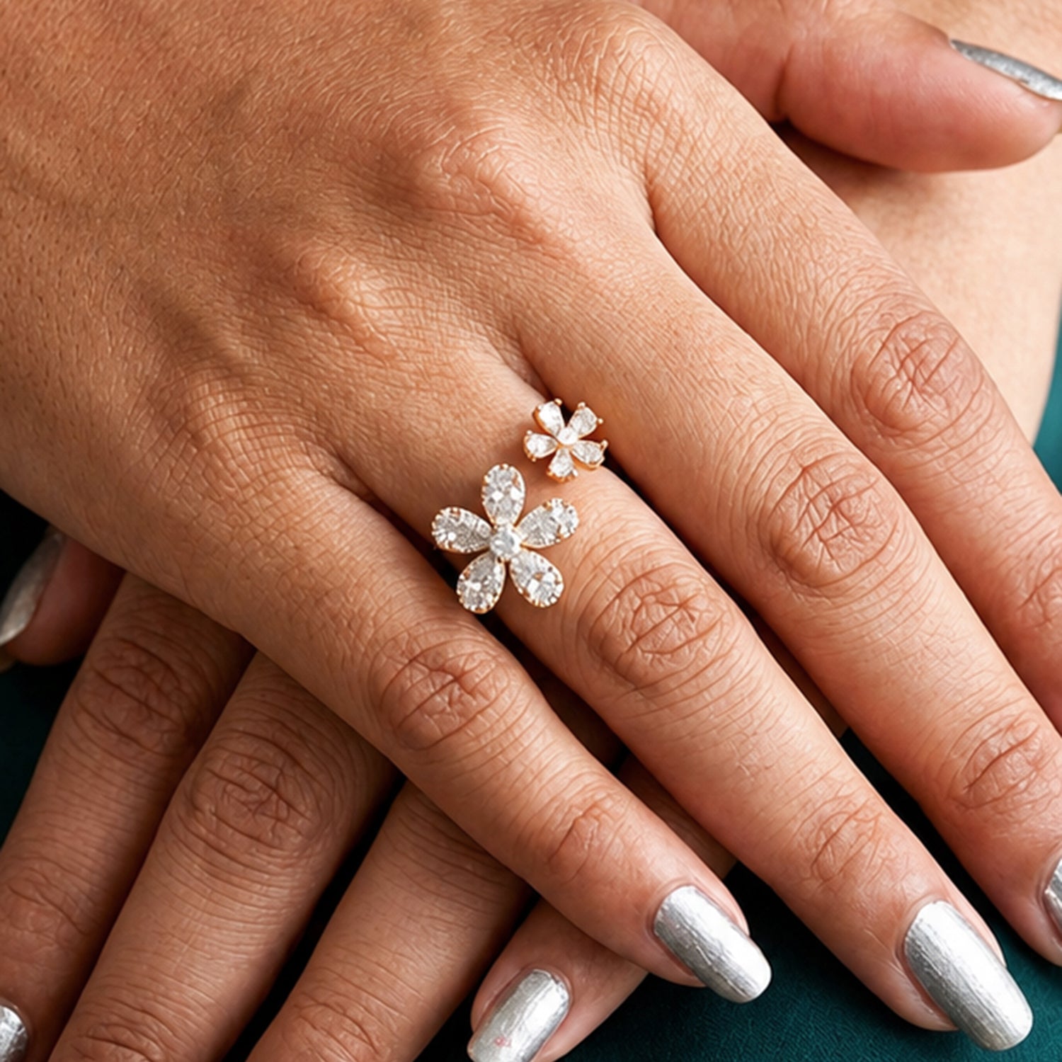 Artklim Dual Blossom Adjustable Anti-Tarnish Ring