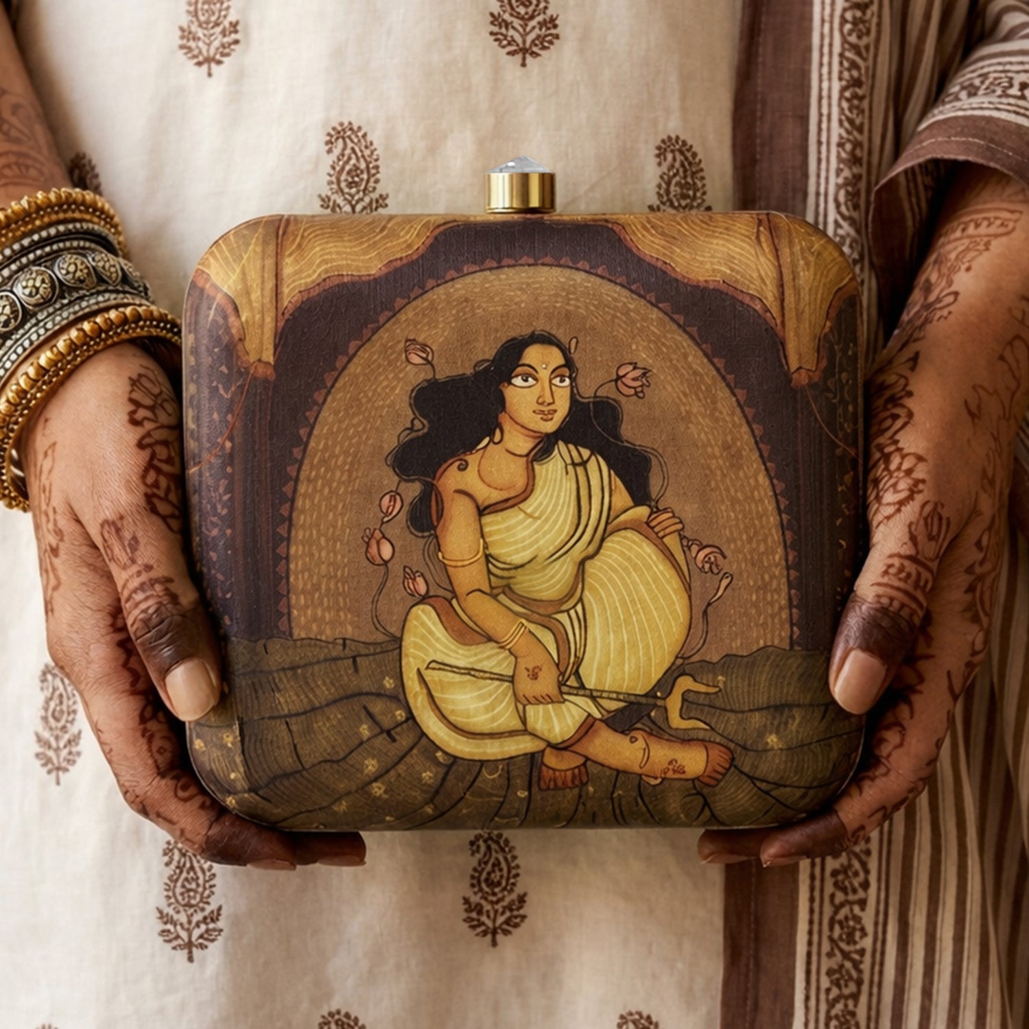 Artklim Divine Warrior Heritage Printed Clutch