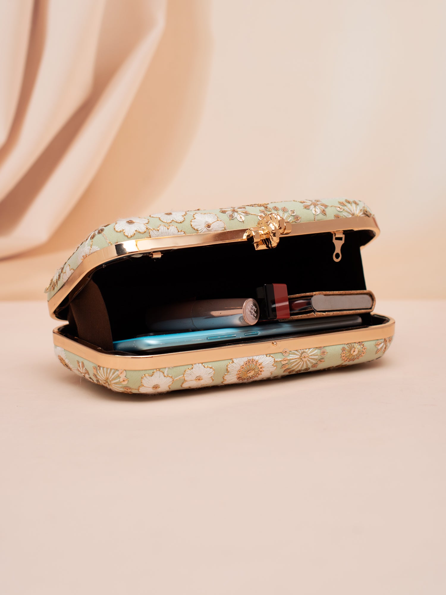 Artklim Mint Blossom Clutch