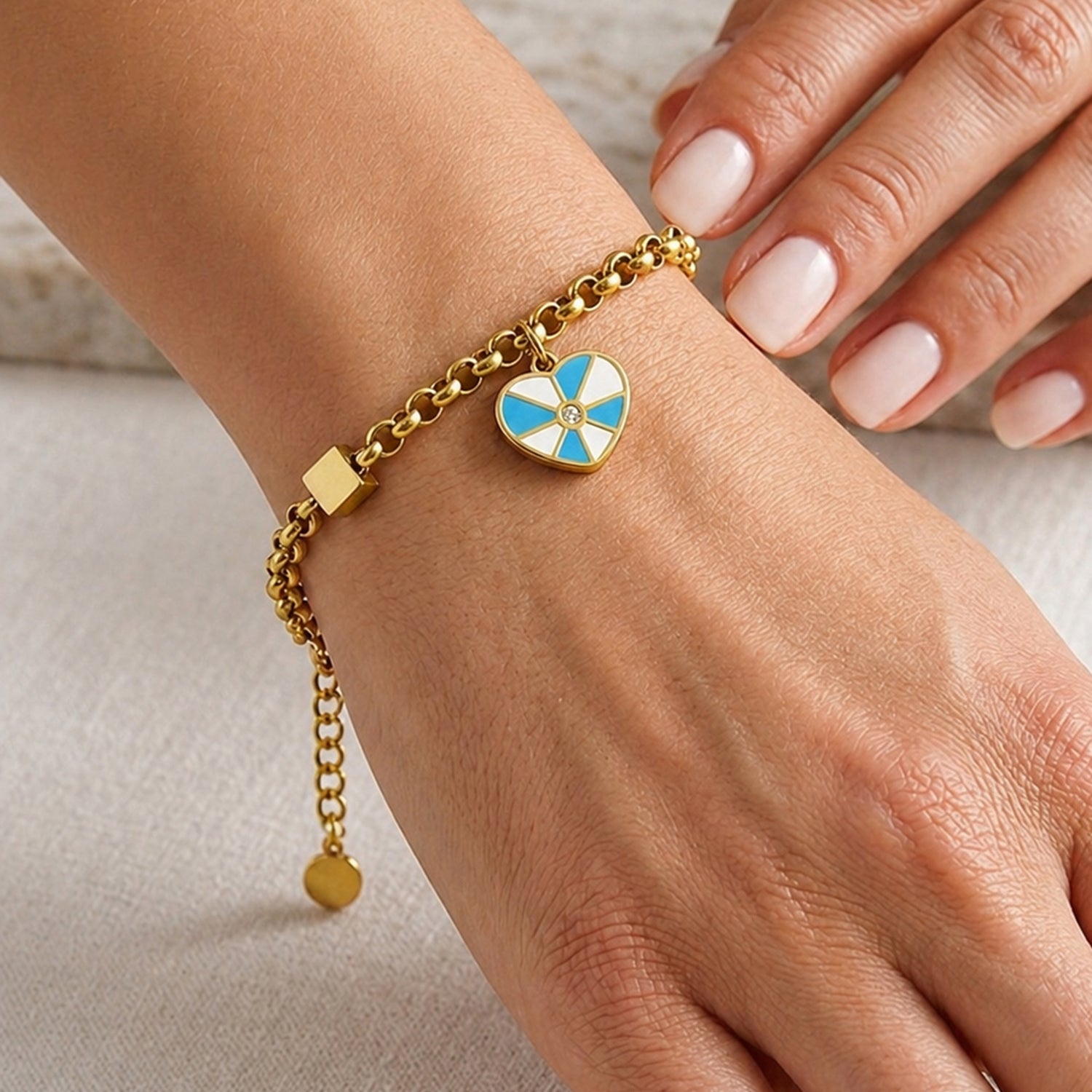Artklim Blue Heart Charm Gold Anti-tarnish Bracelet