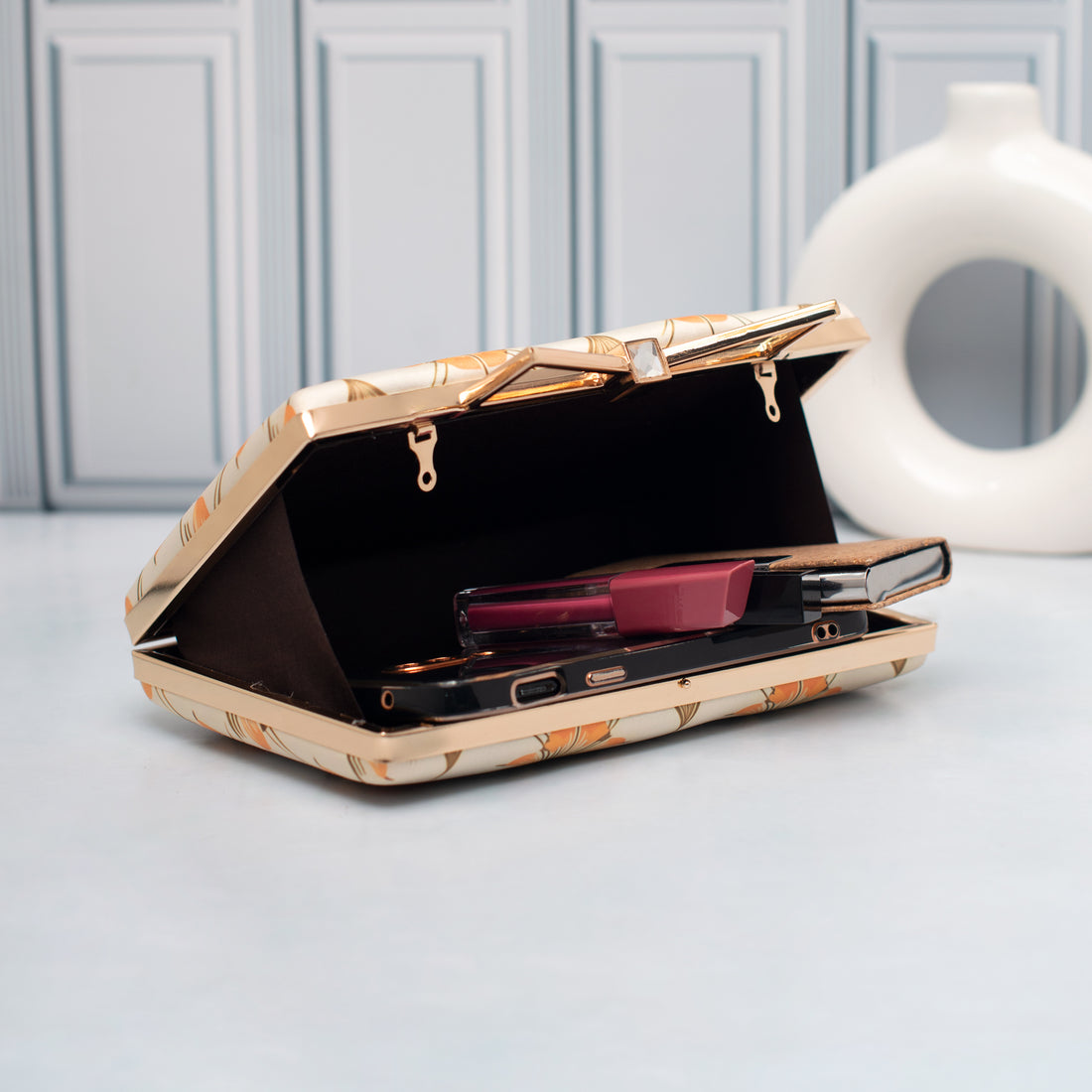 Artklim Golden Palm Elegance Printed Clutch