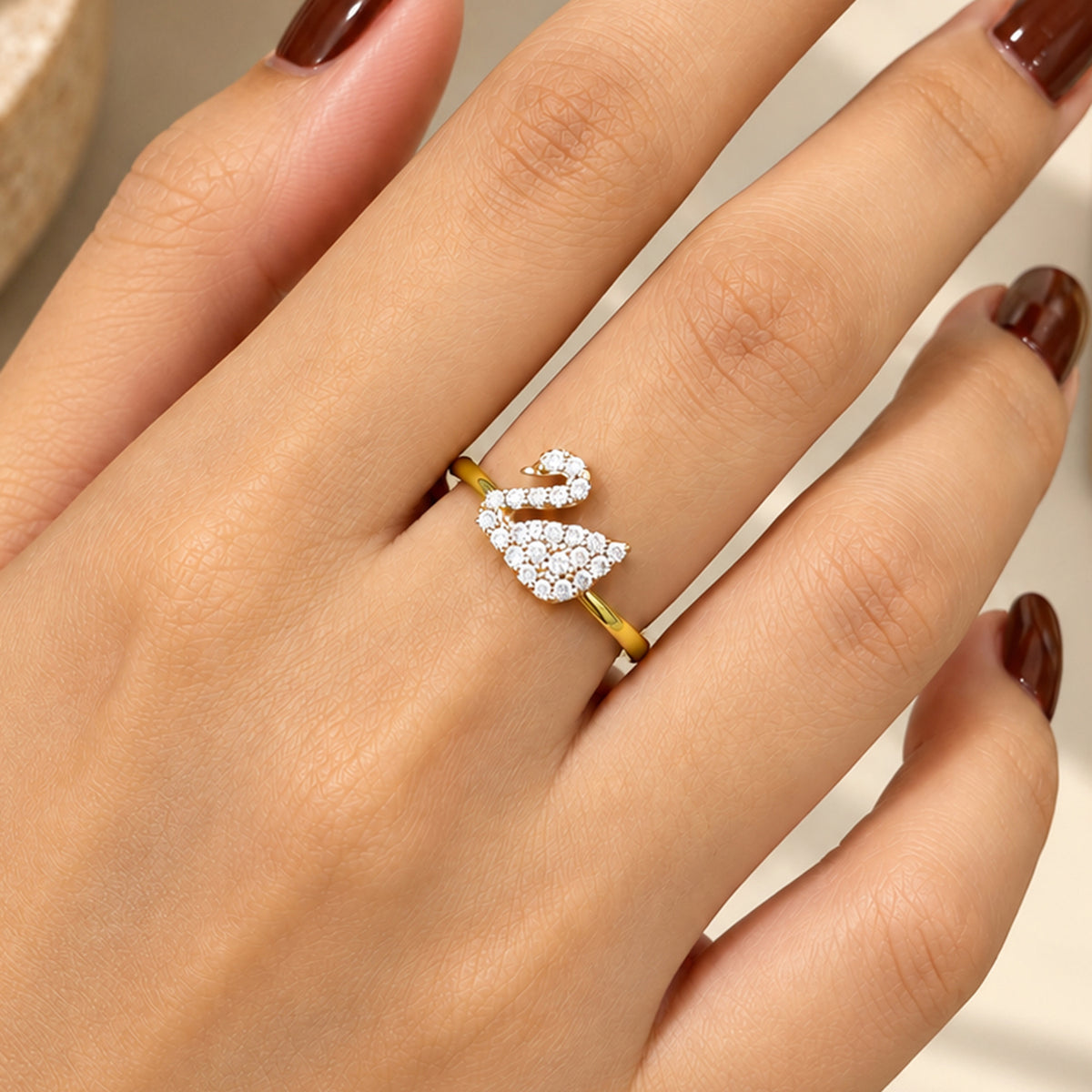 Artklim Elegant Swan Crystal Gold-Tone Anti-Tarnish Ring
