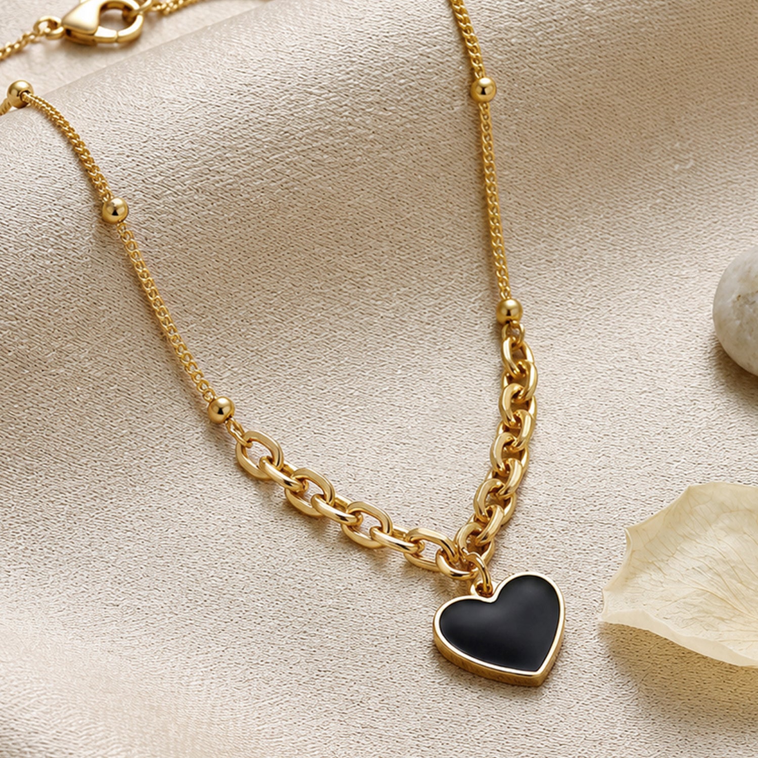 Artklim Black Heart Chain Anti-Tarnish Pendant Necklace