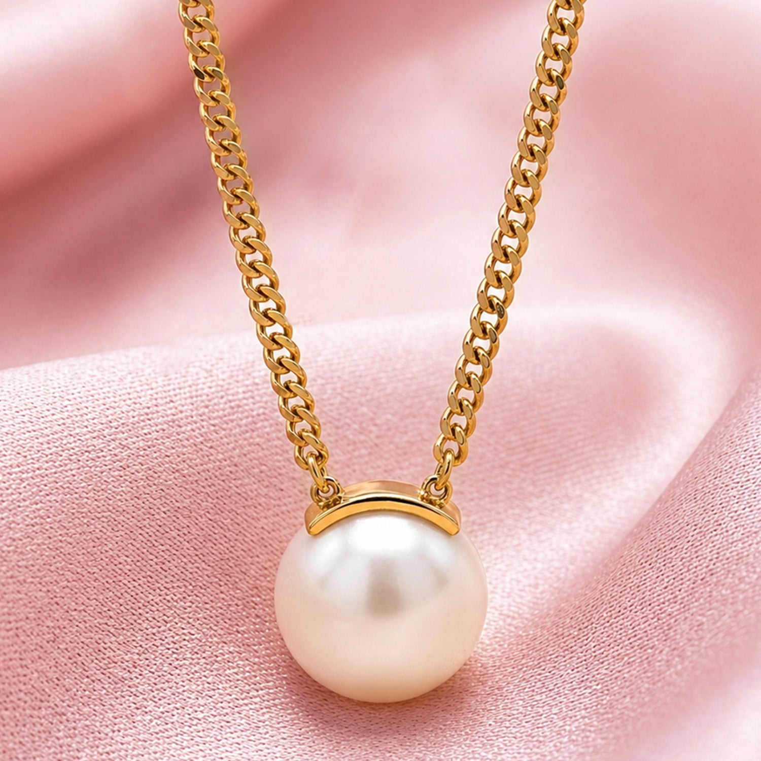 Artklim Elegant Pearl Pendant Gold Anti-tarnish Necklace