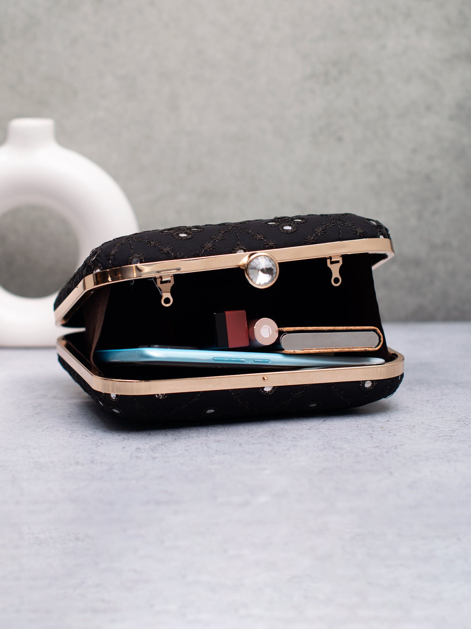 Artklim Midnight Spark Clutch