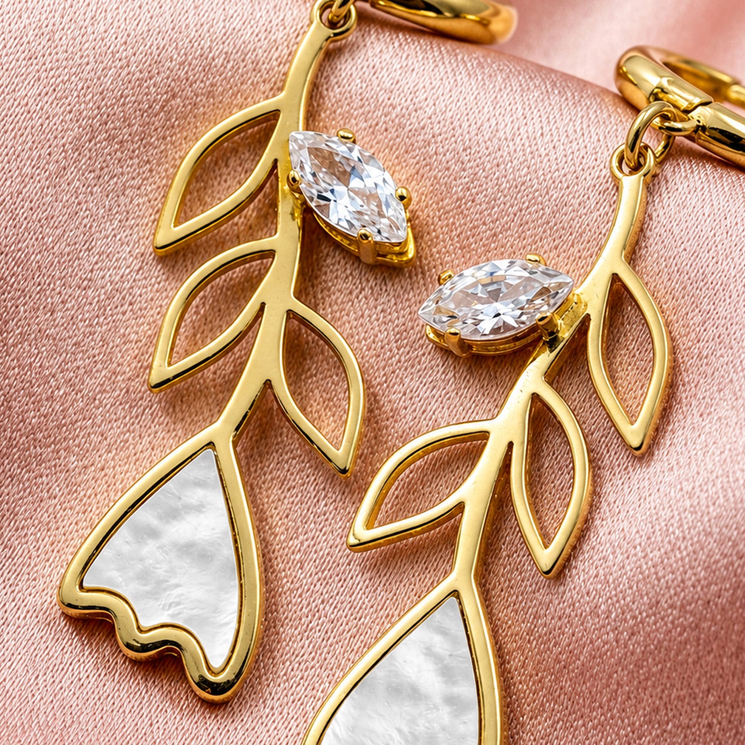 Artklim White Tulip Leaf Drop Hoop Anti-Tarnish Earring