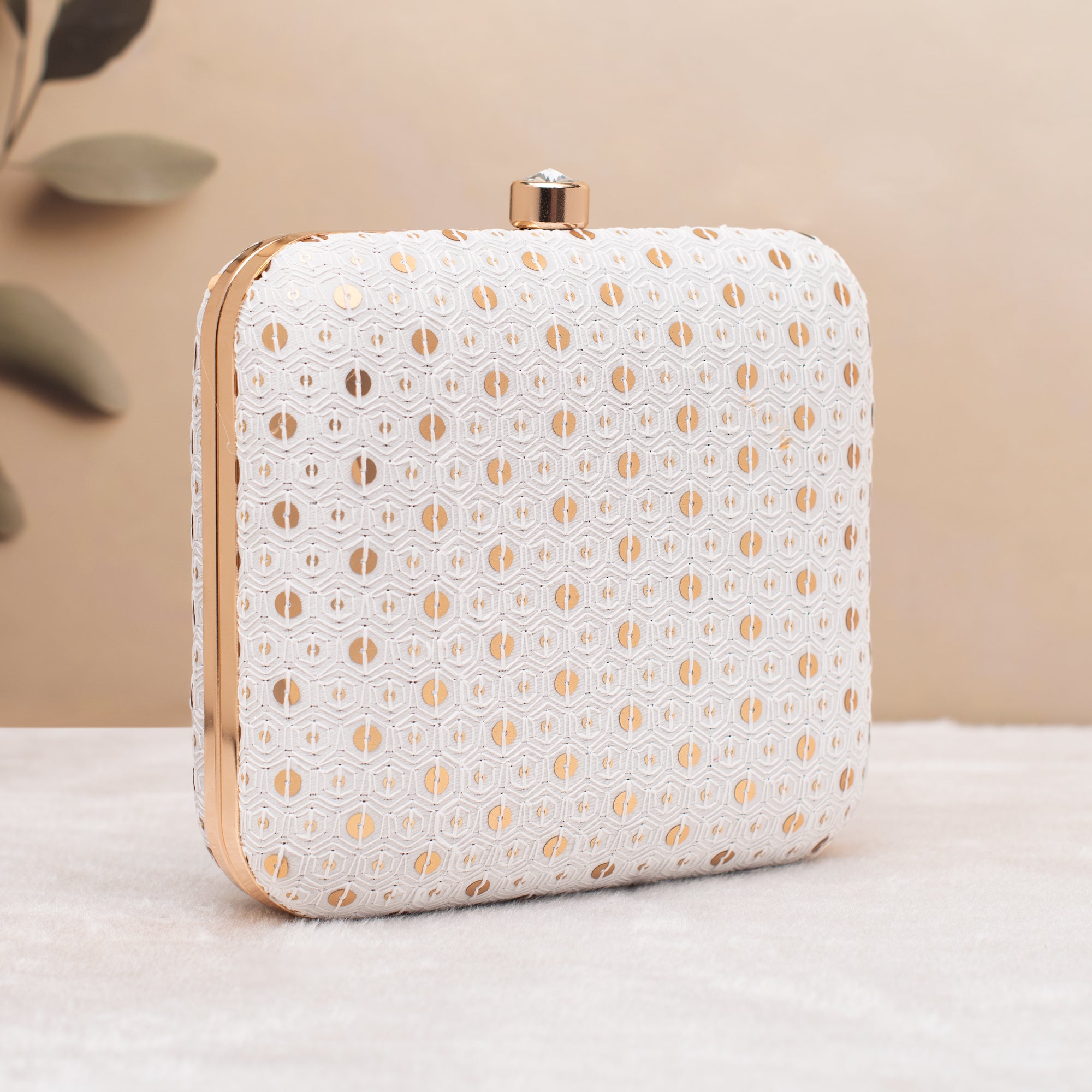 Artklim White Sequin Embroidery Clutch