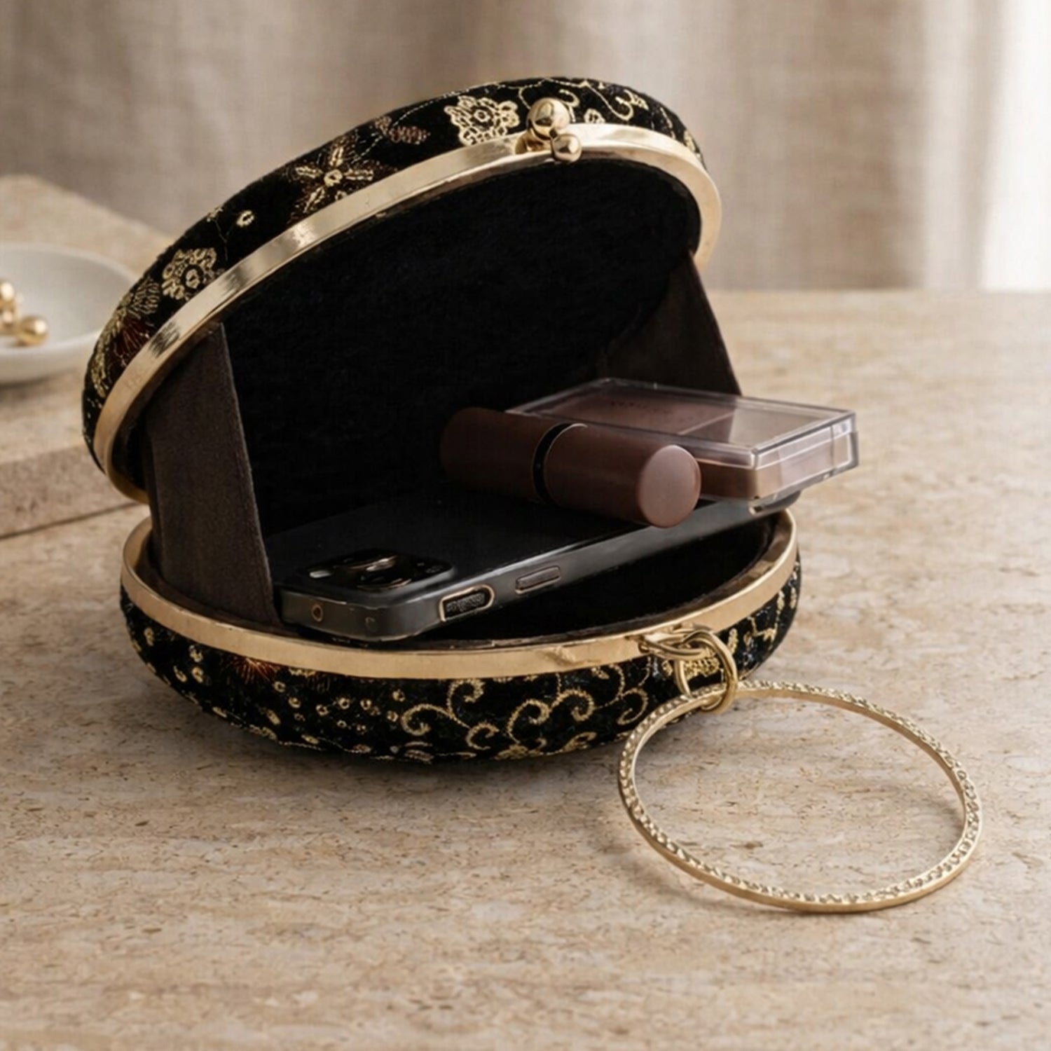 Artklim Elegant Velvet Embroidery Clutch