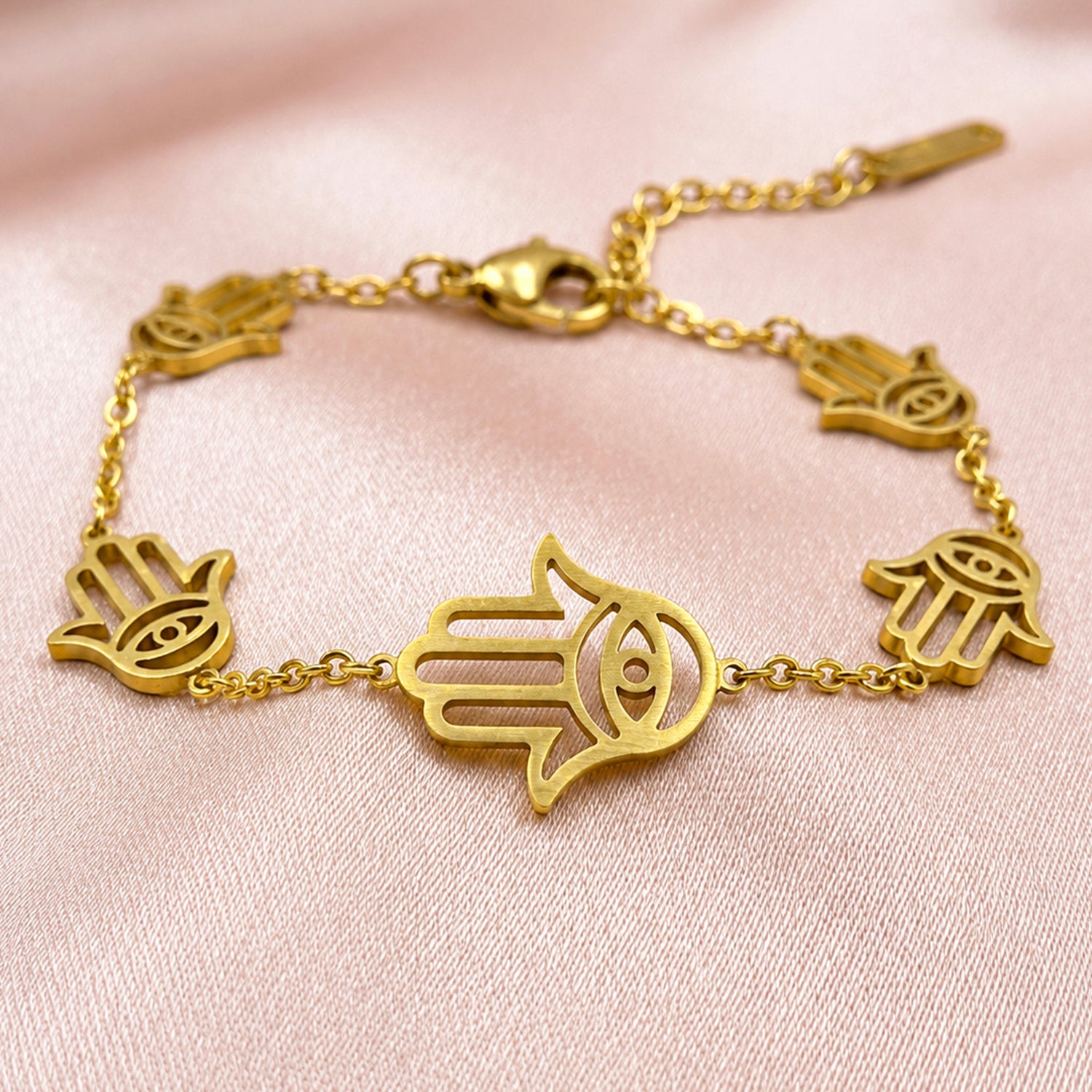 Artklim Golden Hamsa Hand Protection Charm Anti-Tarnish Bracelet