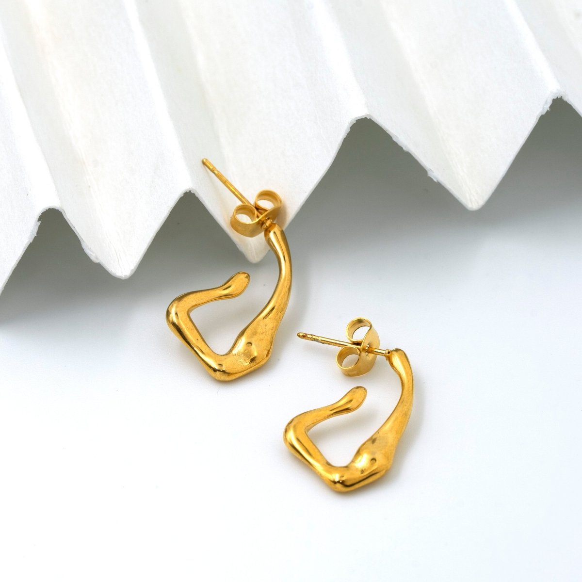 Artklim Gold Plated G Shape Hoop Earrings