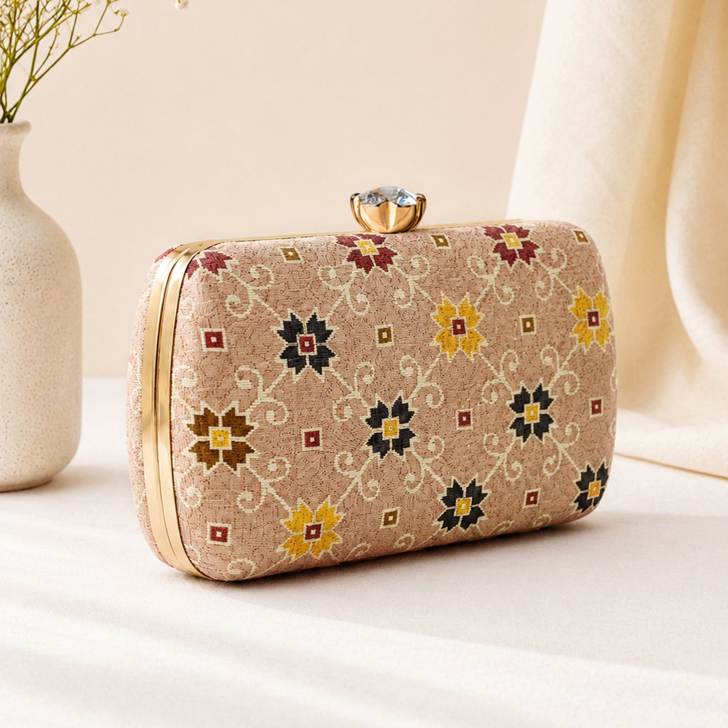 Artklim Beige Ethnic Floral Motif Chain Strap Printed Clutch
